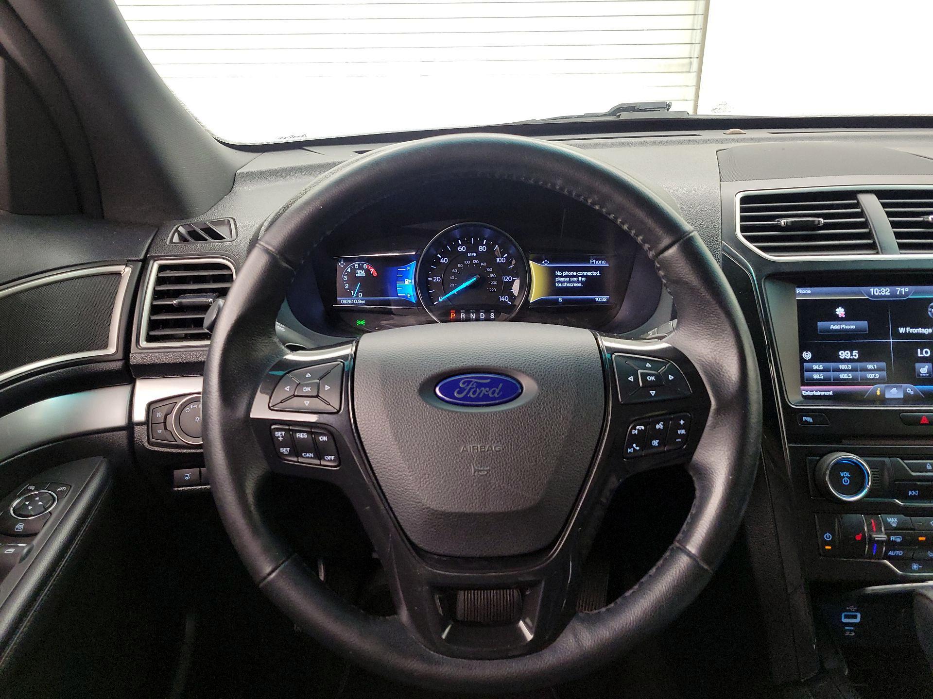 Thumbnail: 2016 Ford Explorer - 10