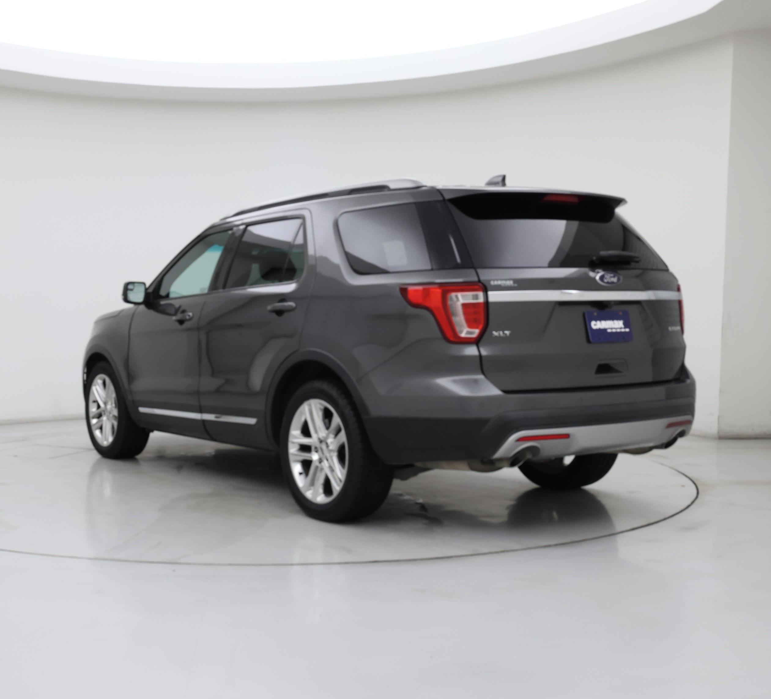 Thumbnail: 2016 Ford Explorer - 2