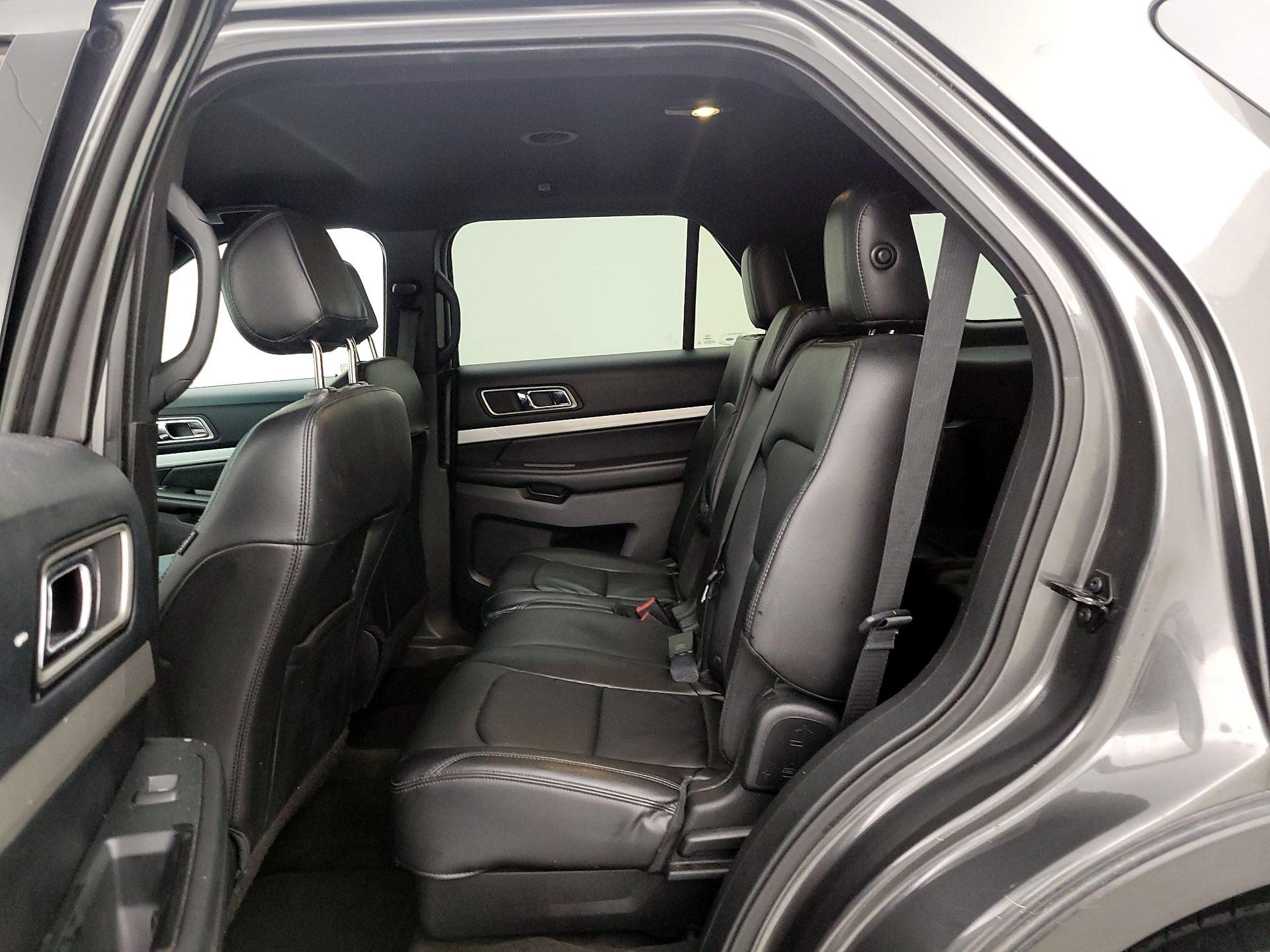 Thumbnail: 2016 Ford Explorer - 19