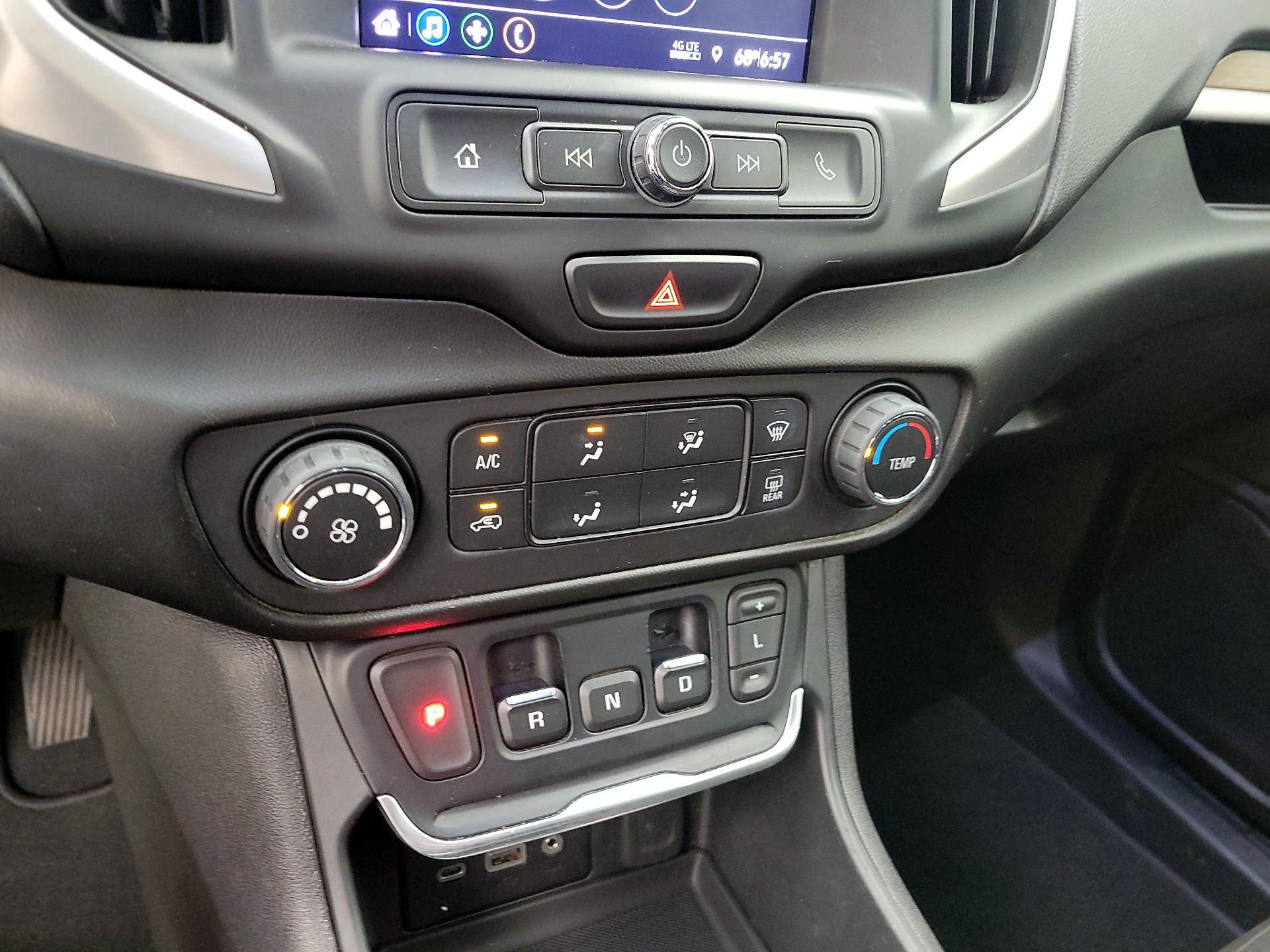 Thumbnail: 2020 GMC Terrain - 17