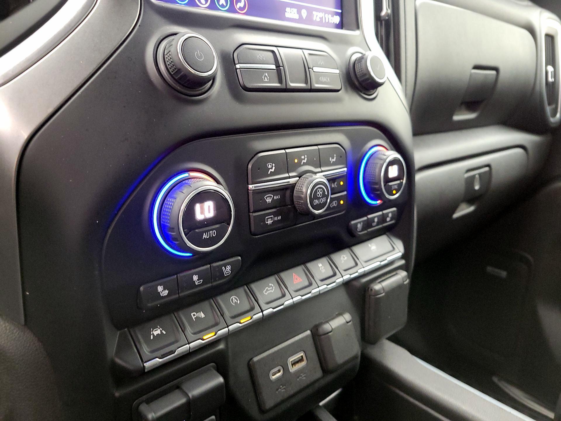 Thumbnail: 2019 Chevrolet Silverado 1500 - 17