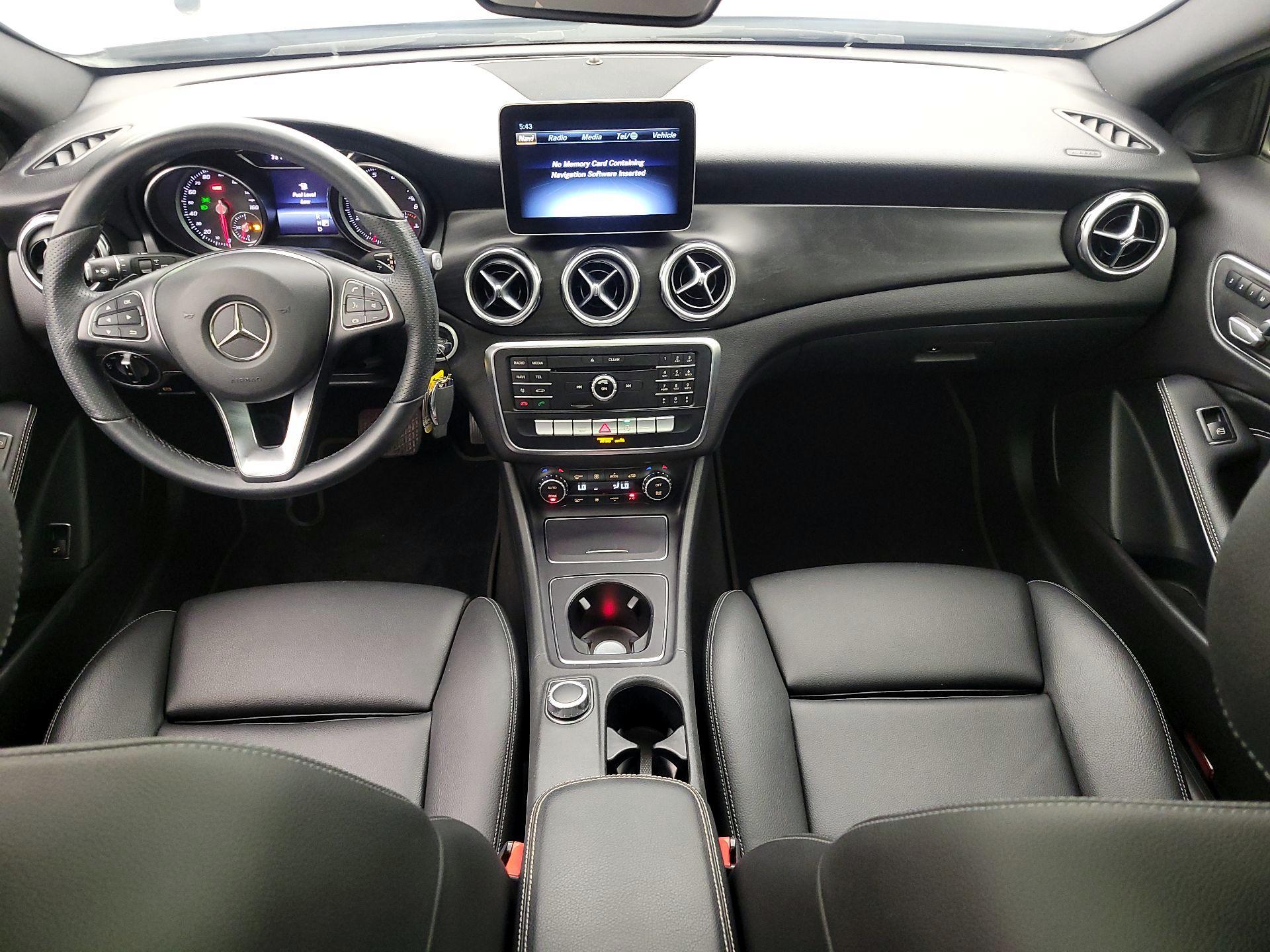Thumbnail: 2019 Mercedes-Benz GLA - 9