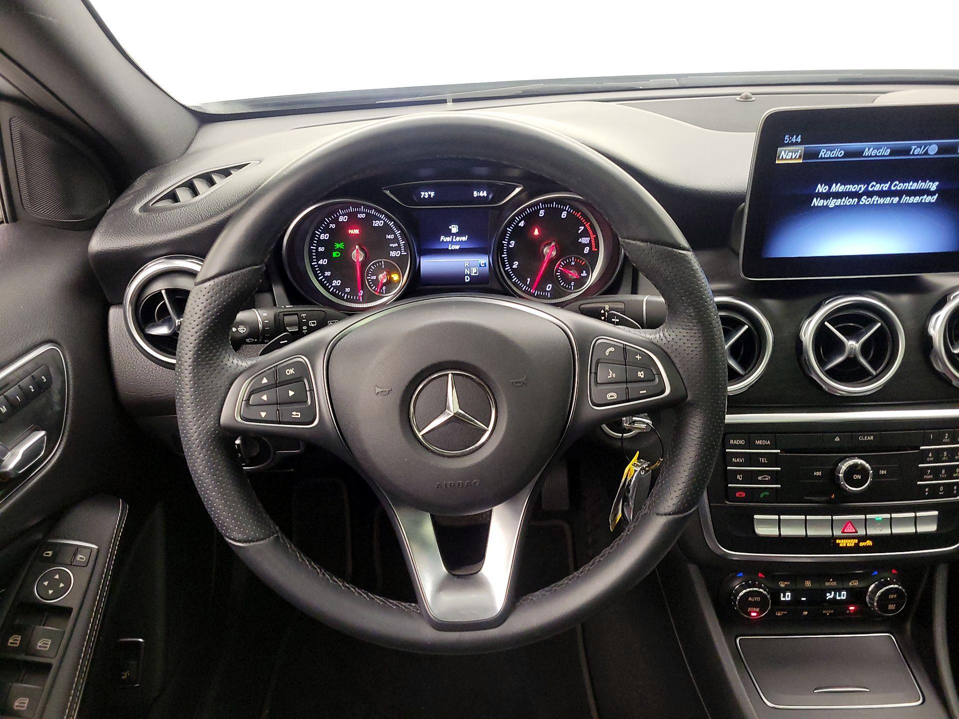 Thumbnail: 2019 Mercedes-Benz GLA - 10