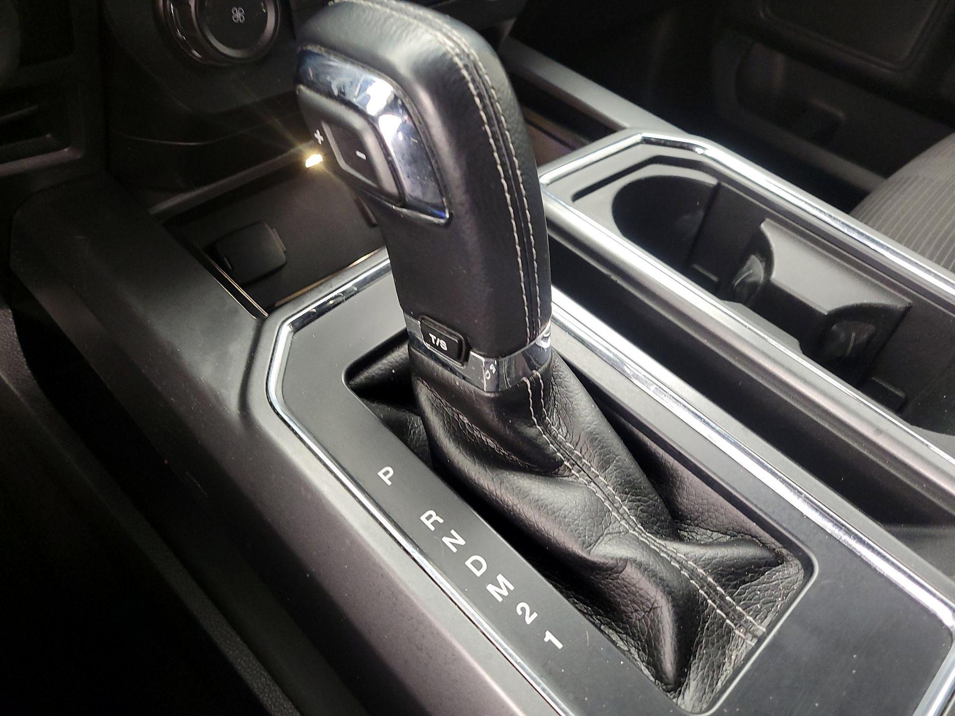 Thumbnail: 2016 Ford F-150 - 17