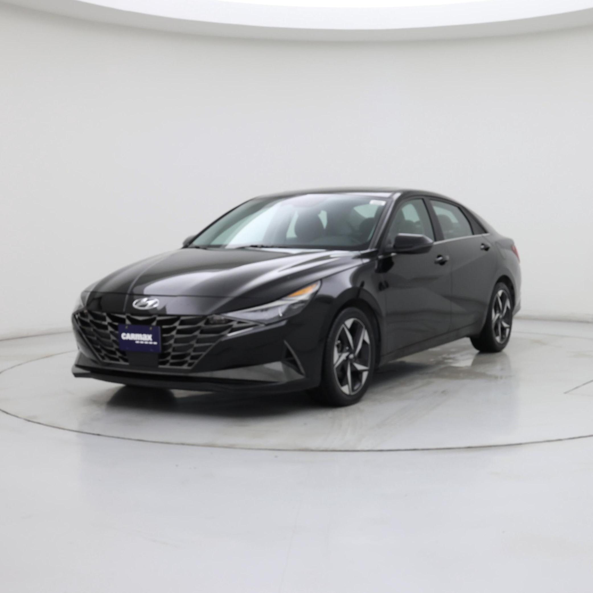 Thumbnail: 2023 Hyundai Elantra - 4