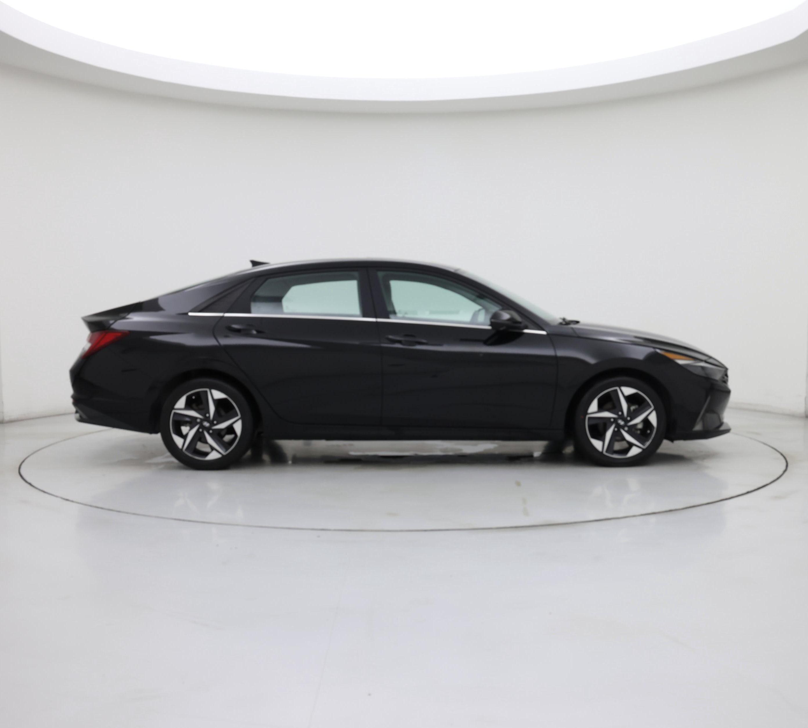 Thumbnail: 2023 Hyundai Elantra - 7