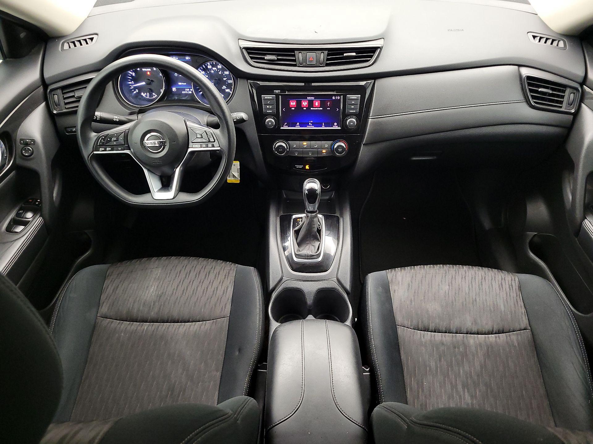 Thumbnail: 2018 Nissan Rogue - 9