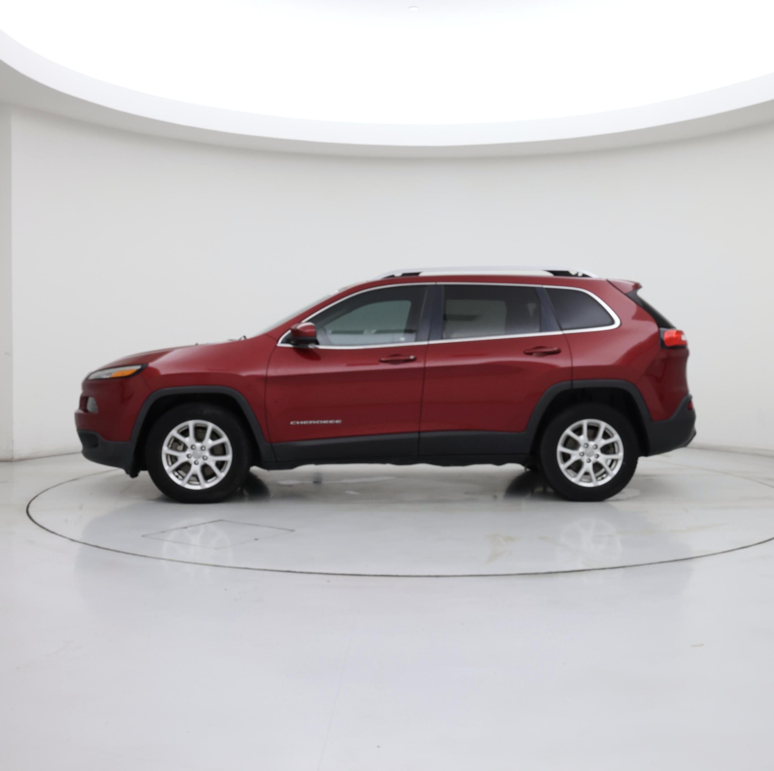 Thumbnail: 2016 Jeep Cherokee - 3