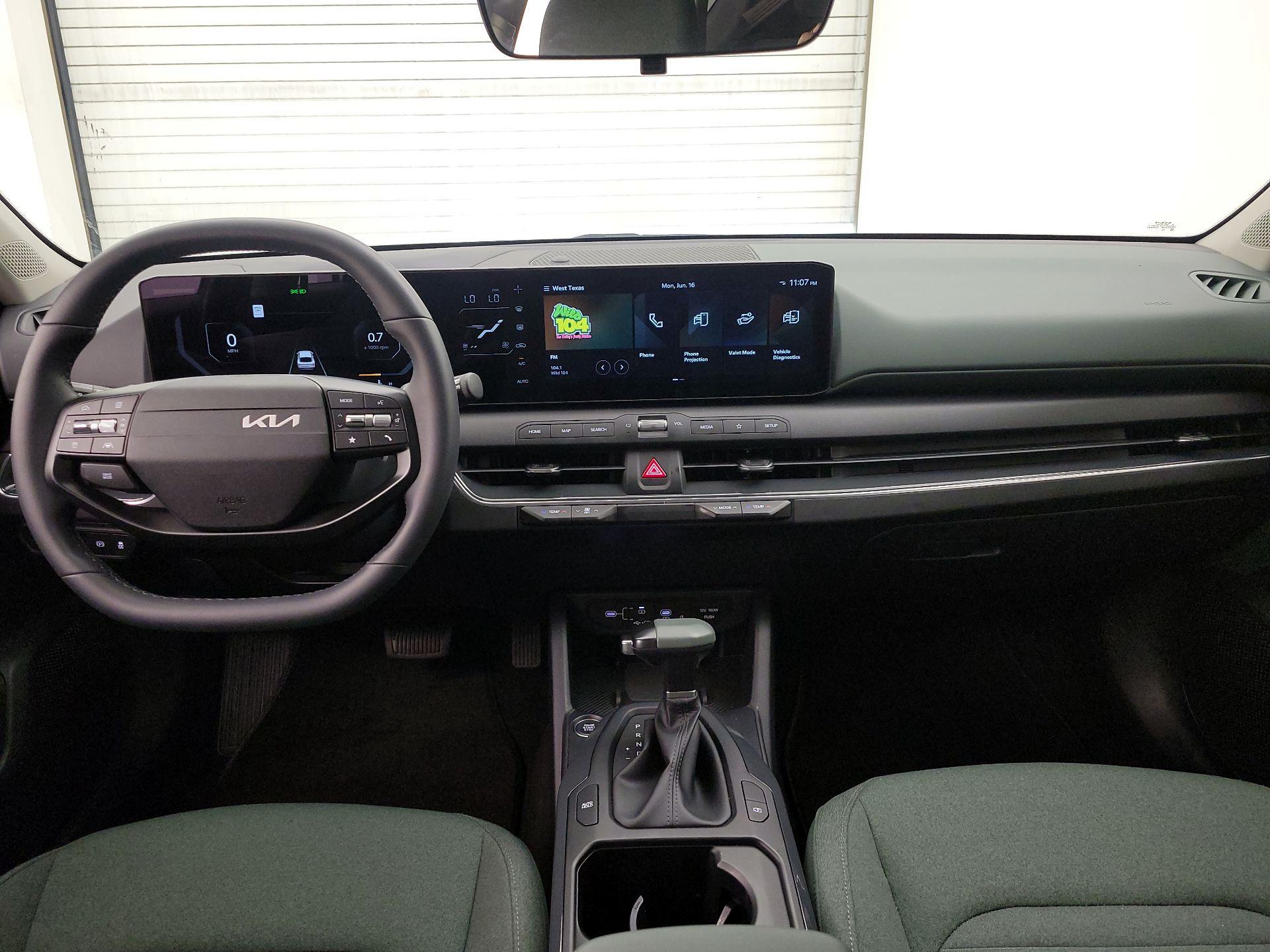 Thumbnail: 2025 Kia K4 - 9