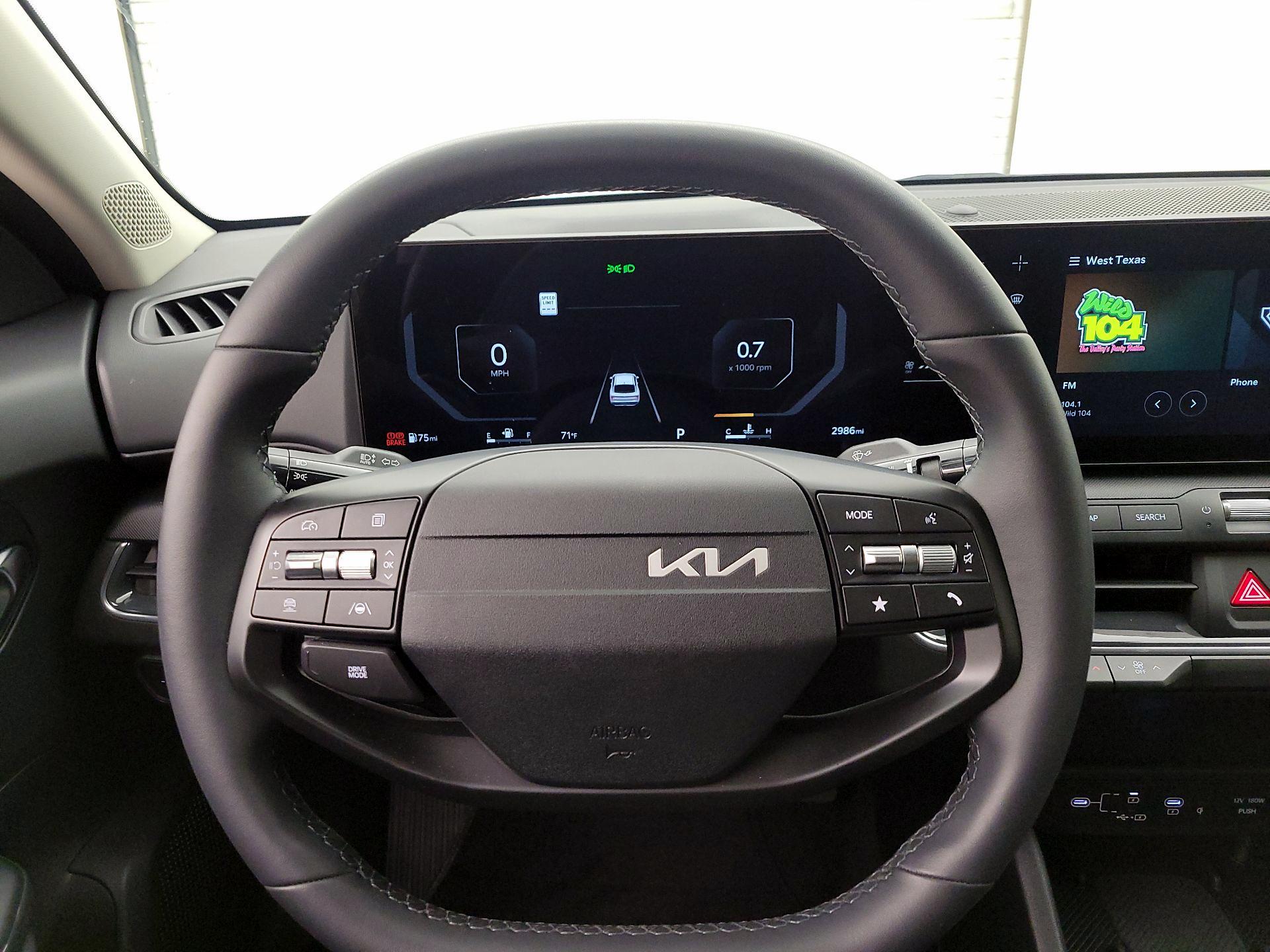 Thumbnail: 2025 Kia K4 - 10
