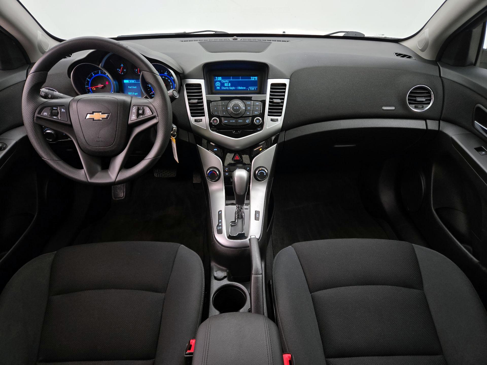 Thumbnail: 2016 Chevrolet Cruze - 9