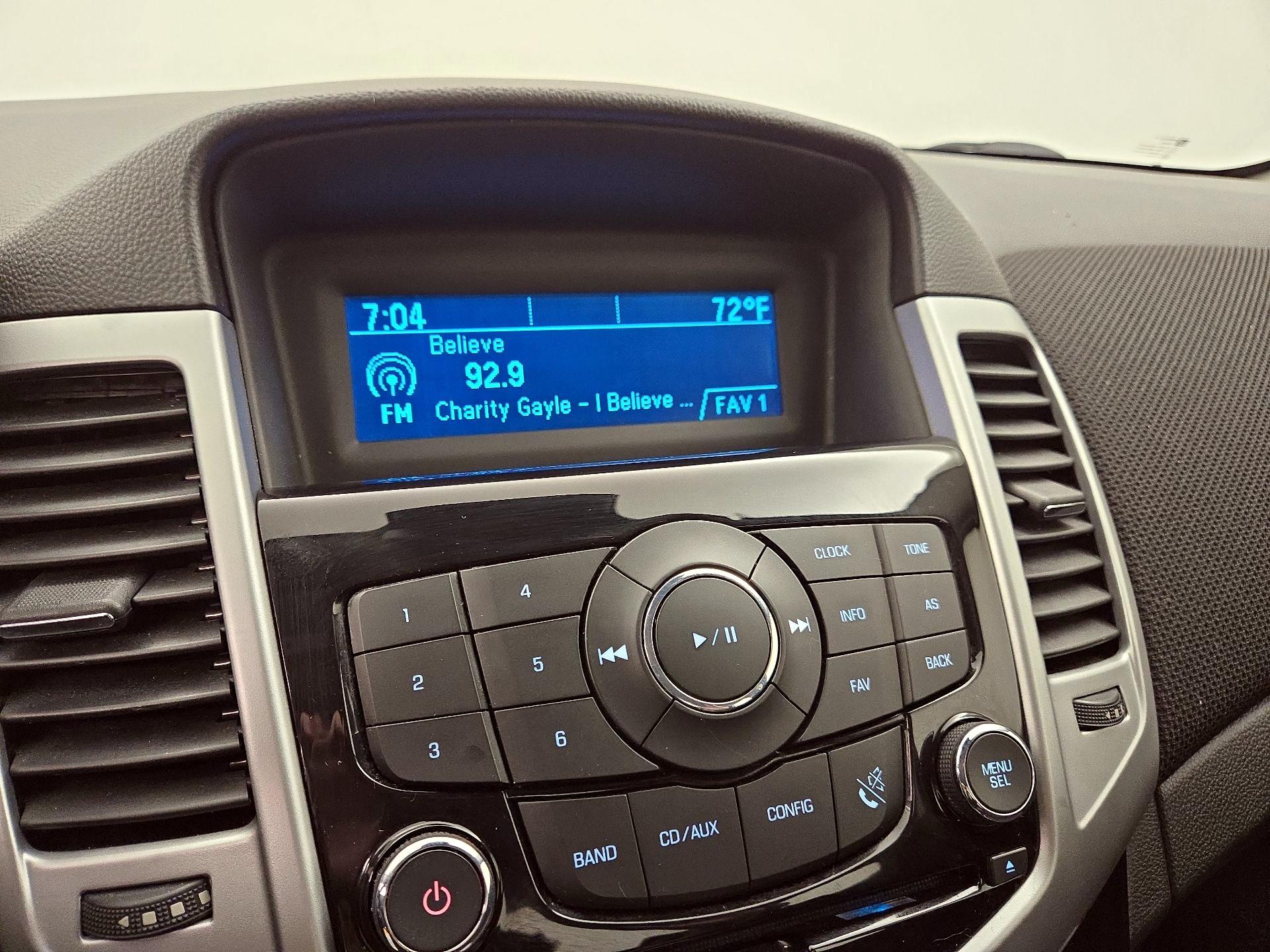 Thumbnail: 2016 Chevrolet Cruze - 14