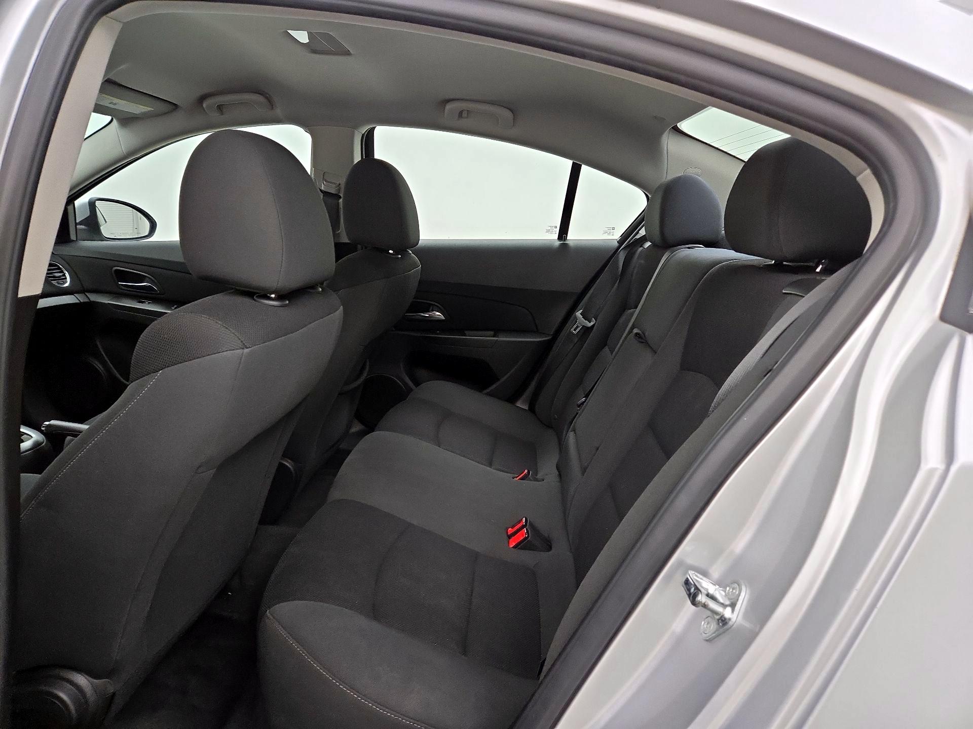 Thumbnail: 2016 Chevrolet Cruze - 18