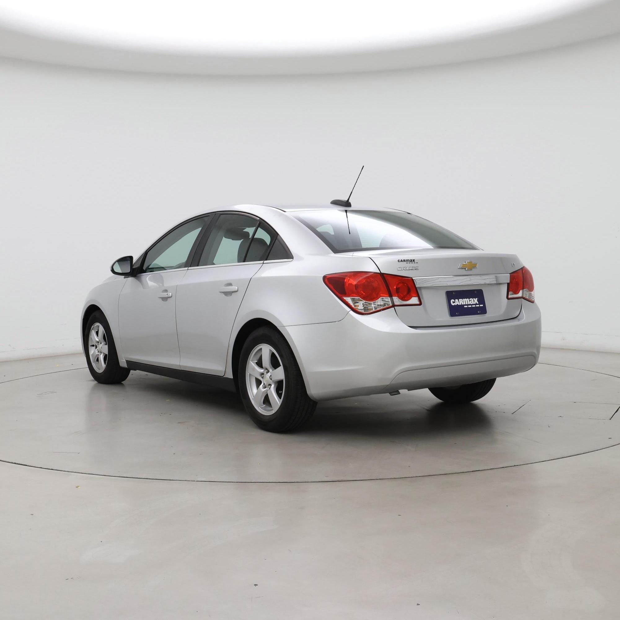 Thumbnail: 2016 Chevrolet Cruze - 2