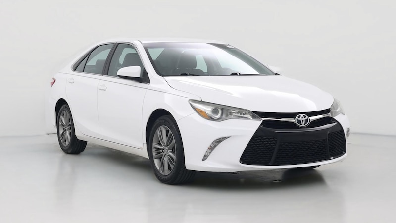 2015 Toyota Camry SE Hero Image