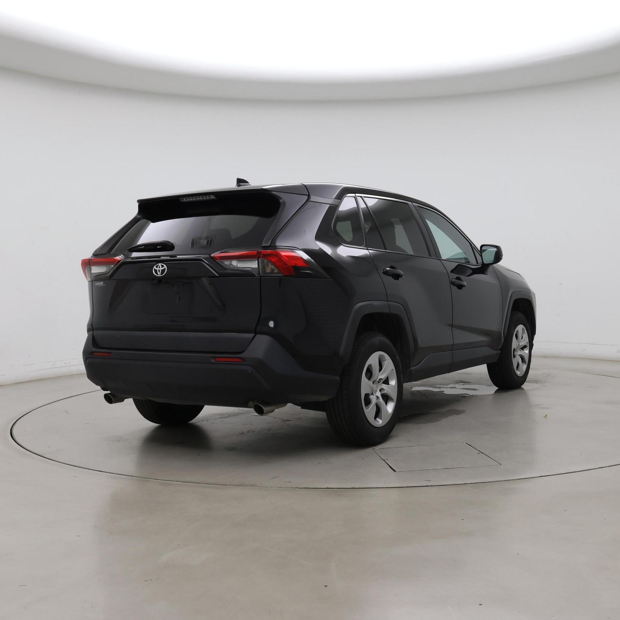 Thumbnail: 2022 Toyota RAV4 - 8