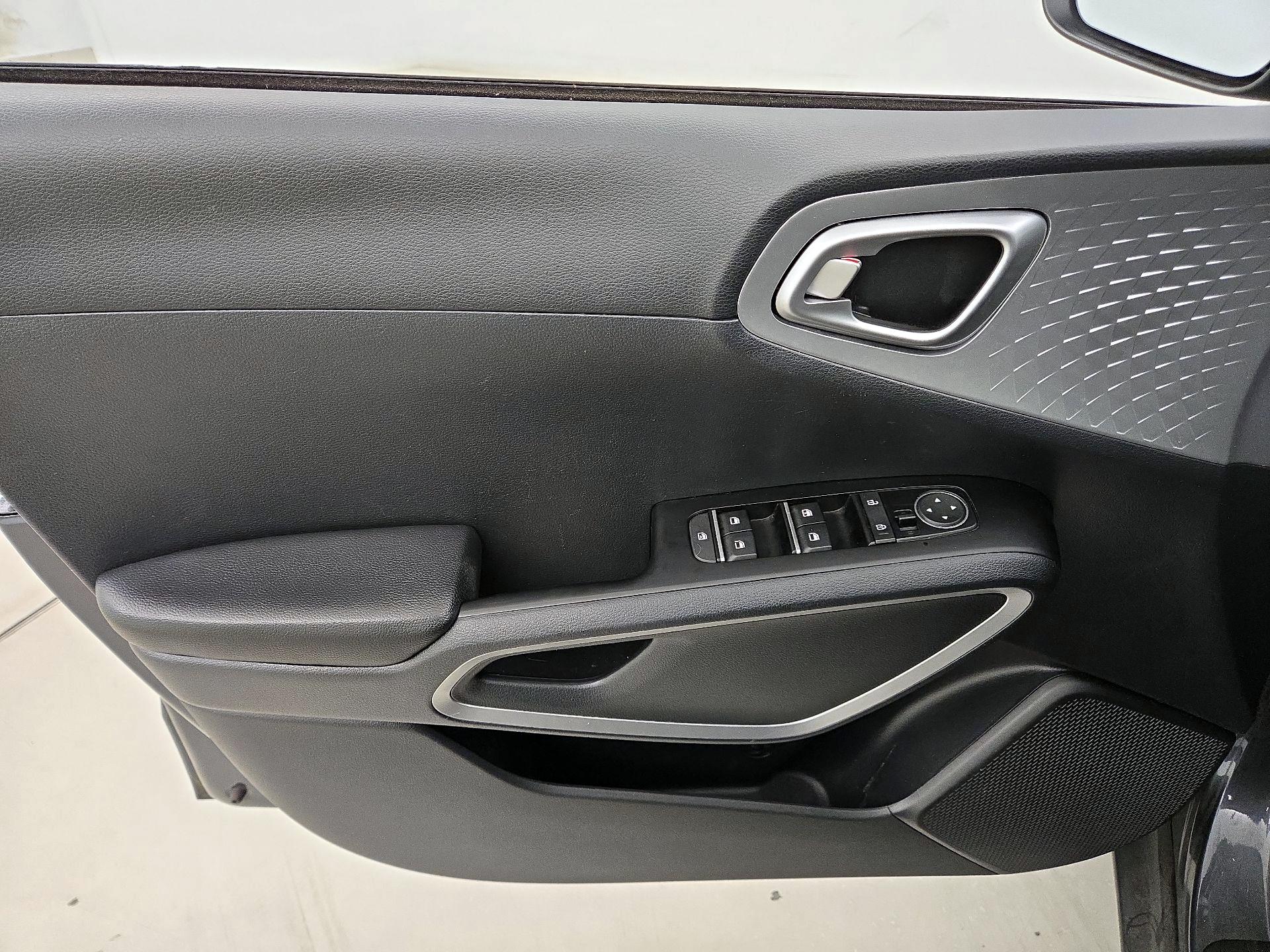 Thumbnail: 2021 Kia Soul - 12