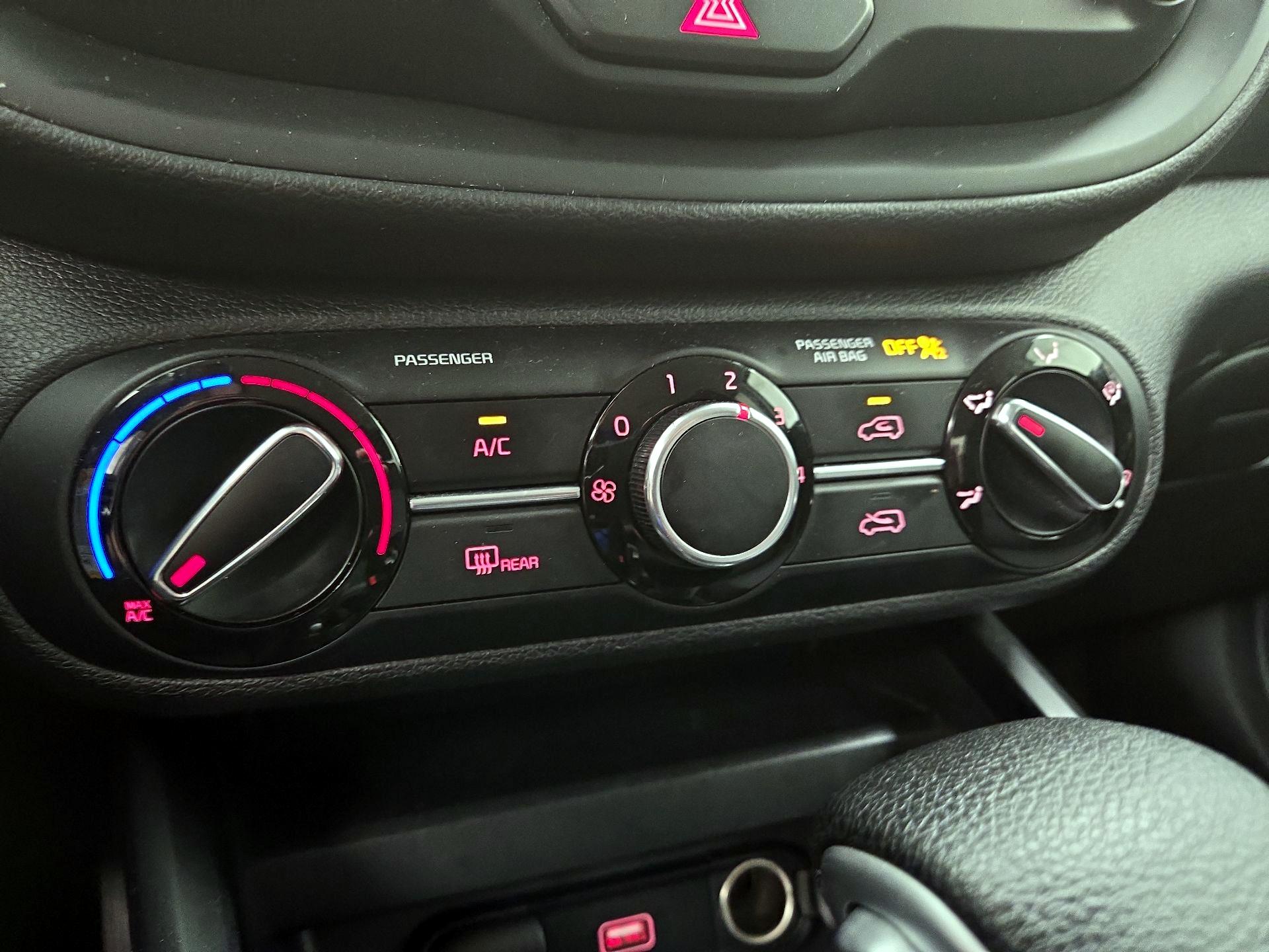 Thumbnail: 2021 Kia Soul - 16