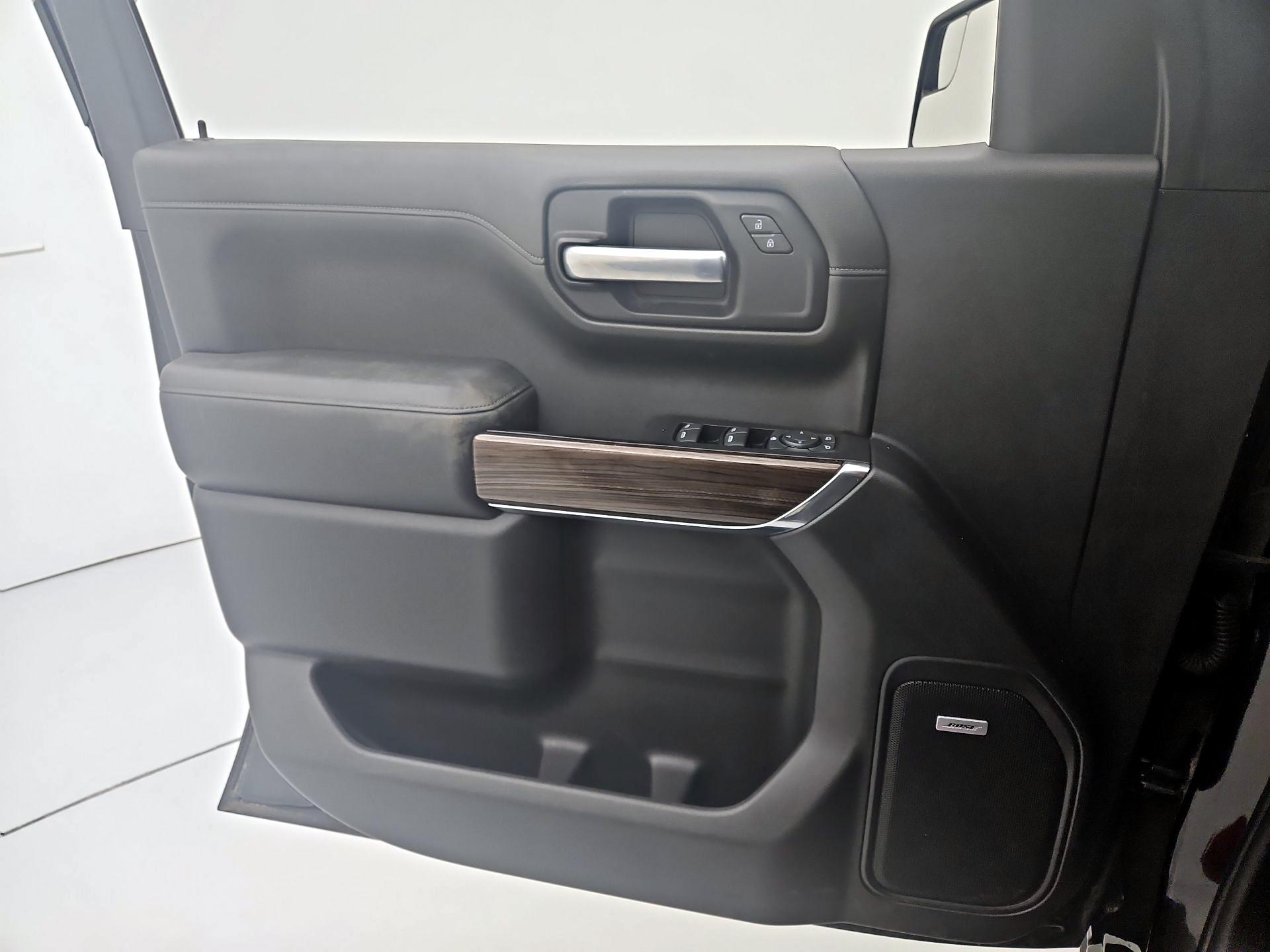 Thumbnail: 2019 Chevrolet Silverado 1500 - 12