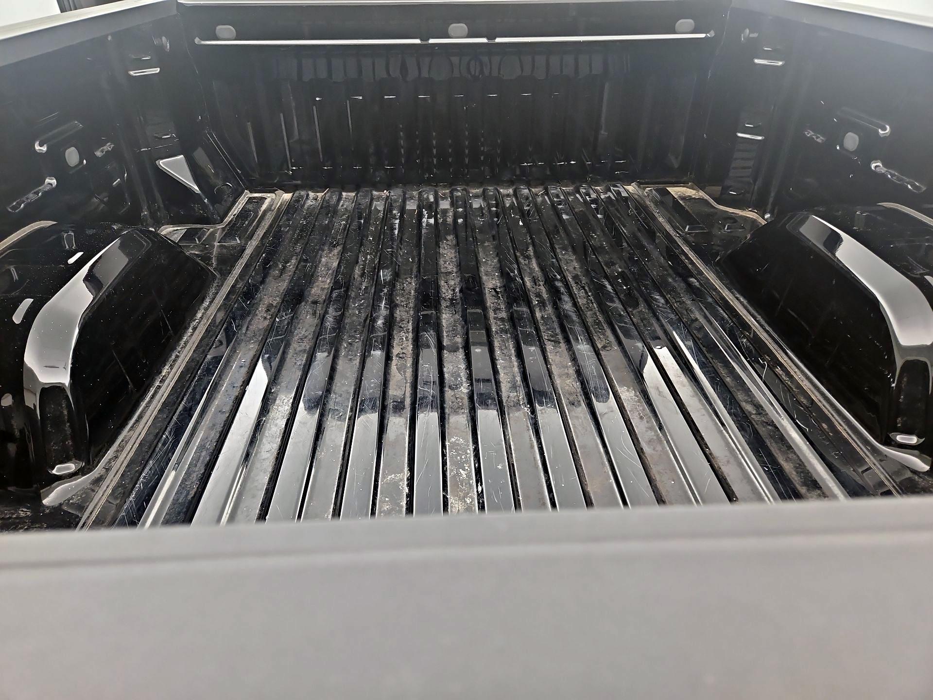 Thumbnail: 2019 Chevrolet Silverado 1500 - 20