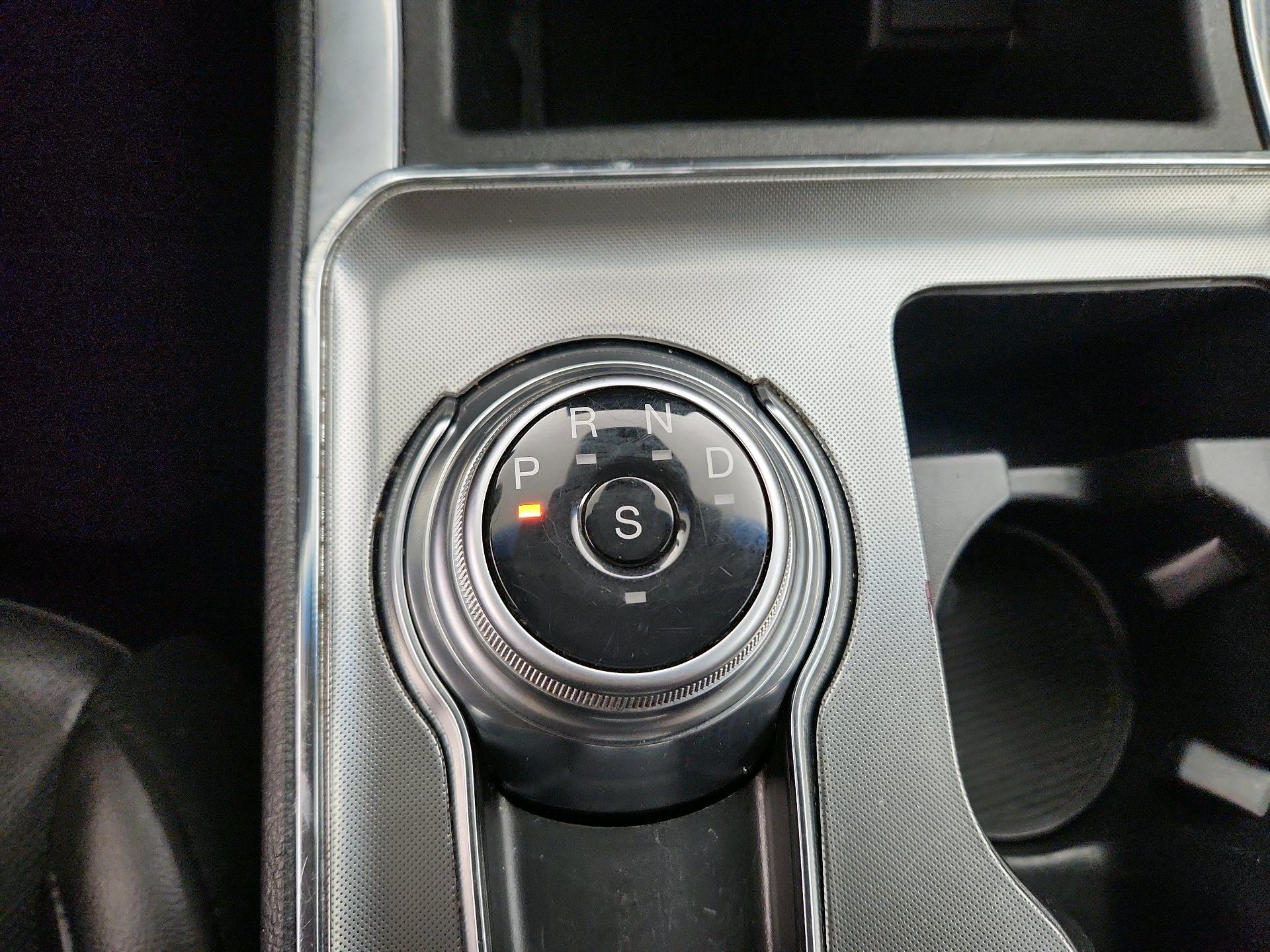 Thumbnail: 2022 Ford Edge - 18