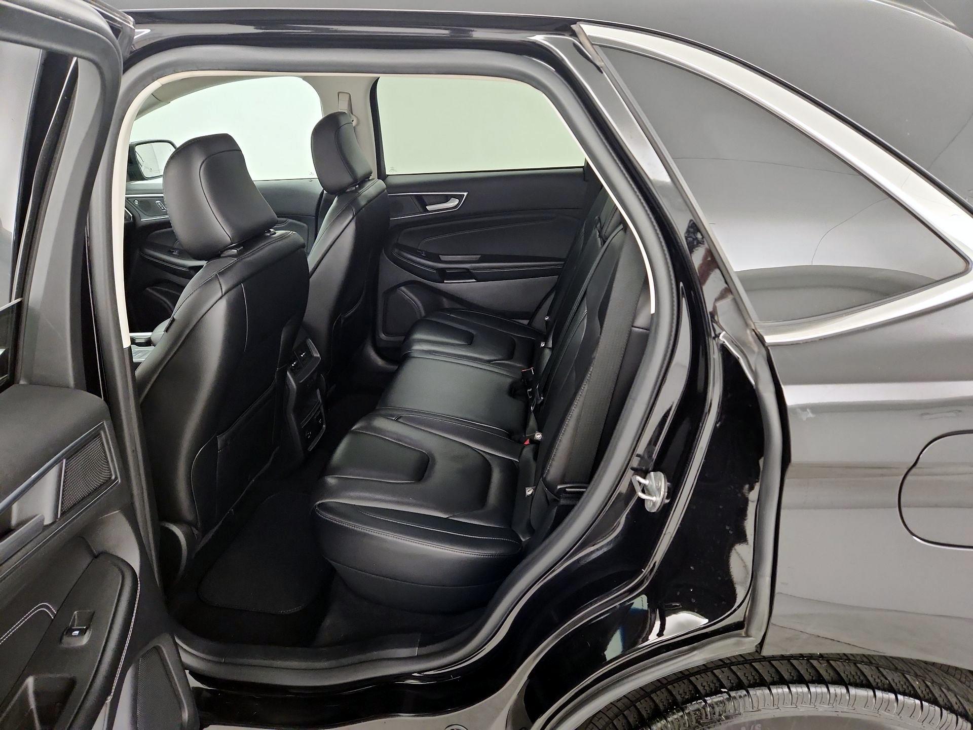 Thumbnail: 2022 Ford Edge - 20