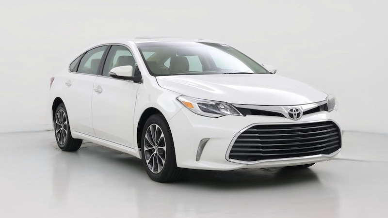 2016 Toyota Avalon Limited Hero Image