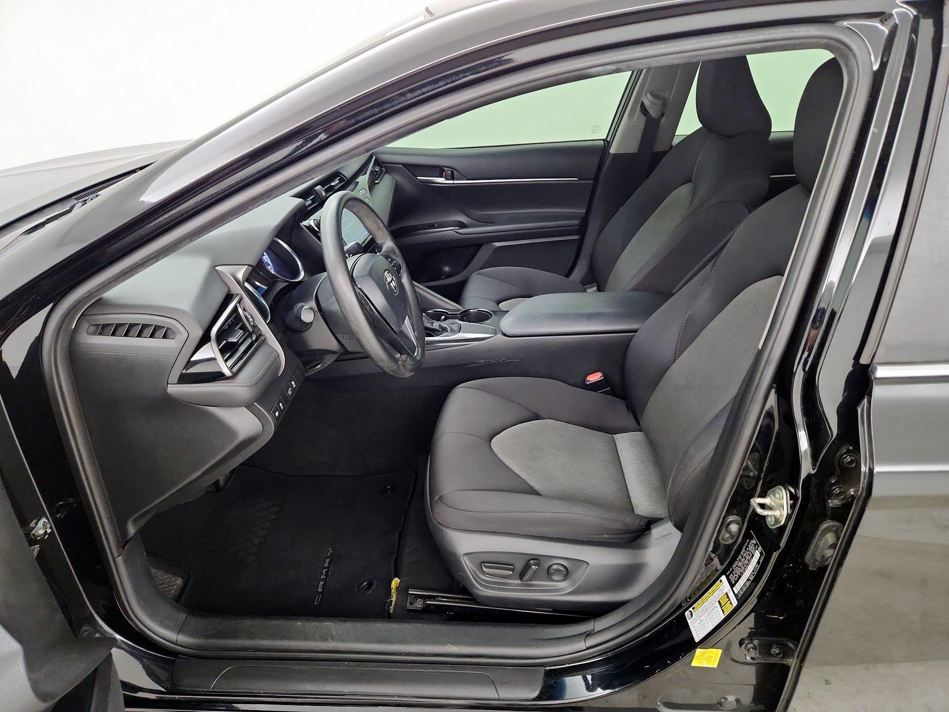 Thumbnail: 2019 Toyota Camry - 11