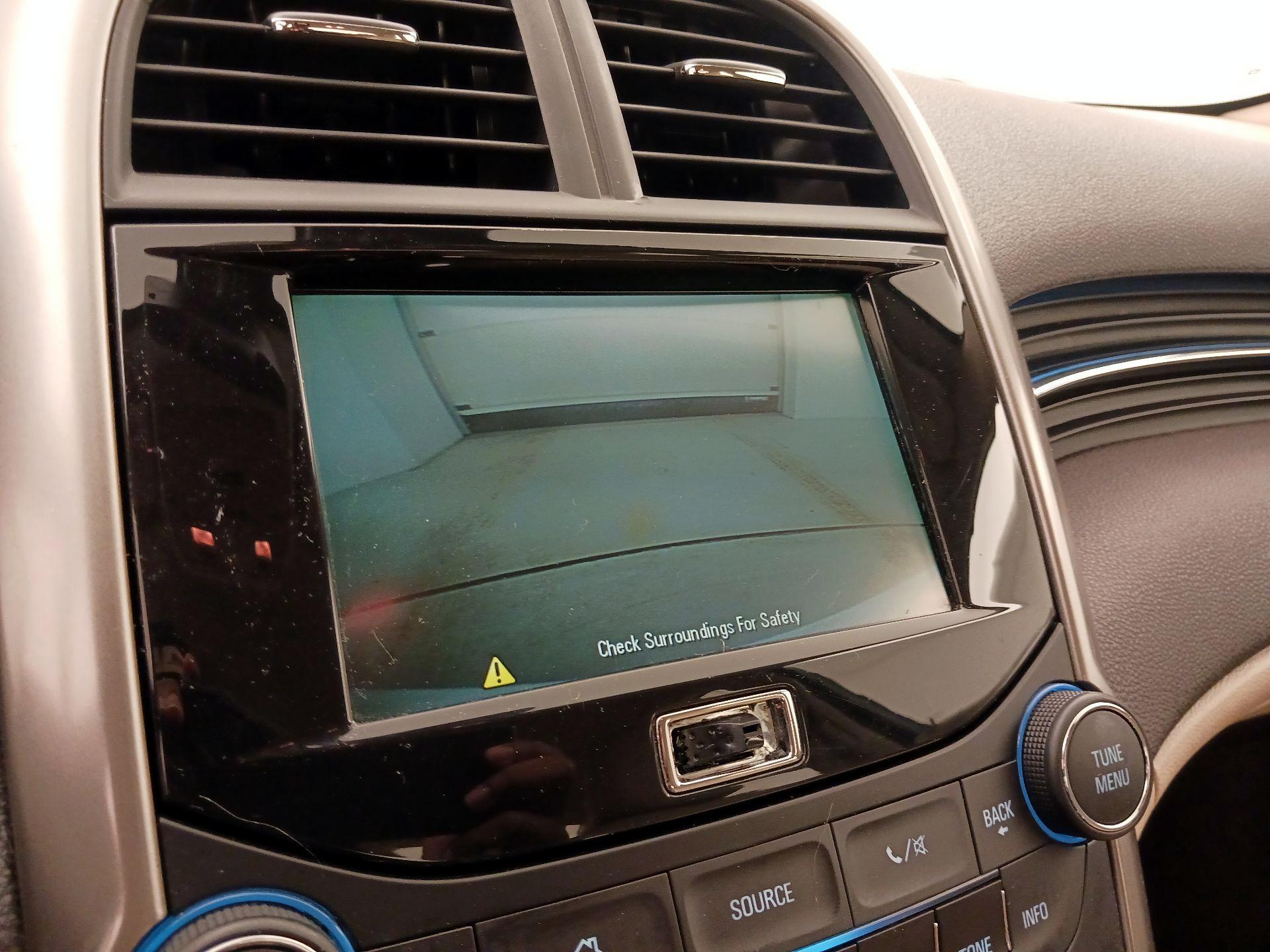 Thumbnail: 2014 Chevrolet Malibu - 14