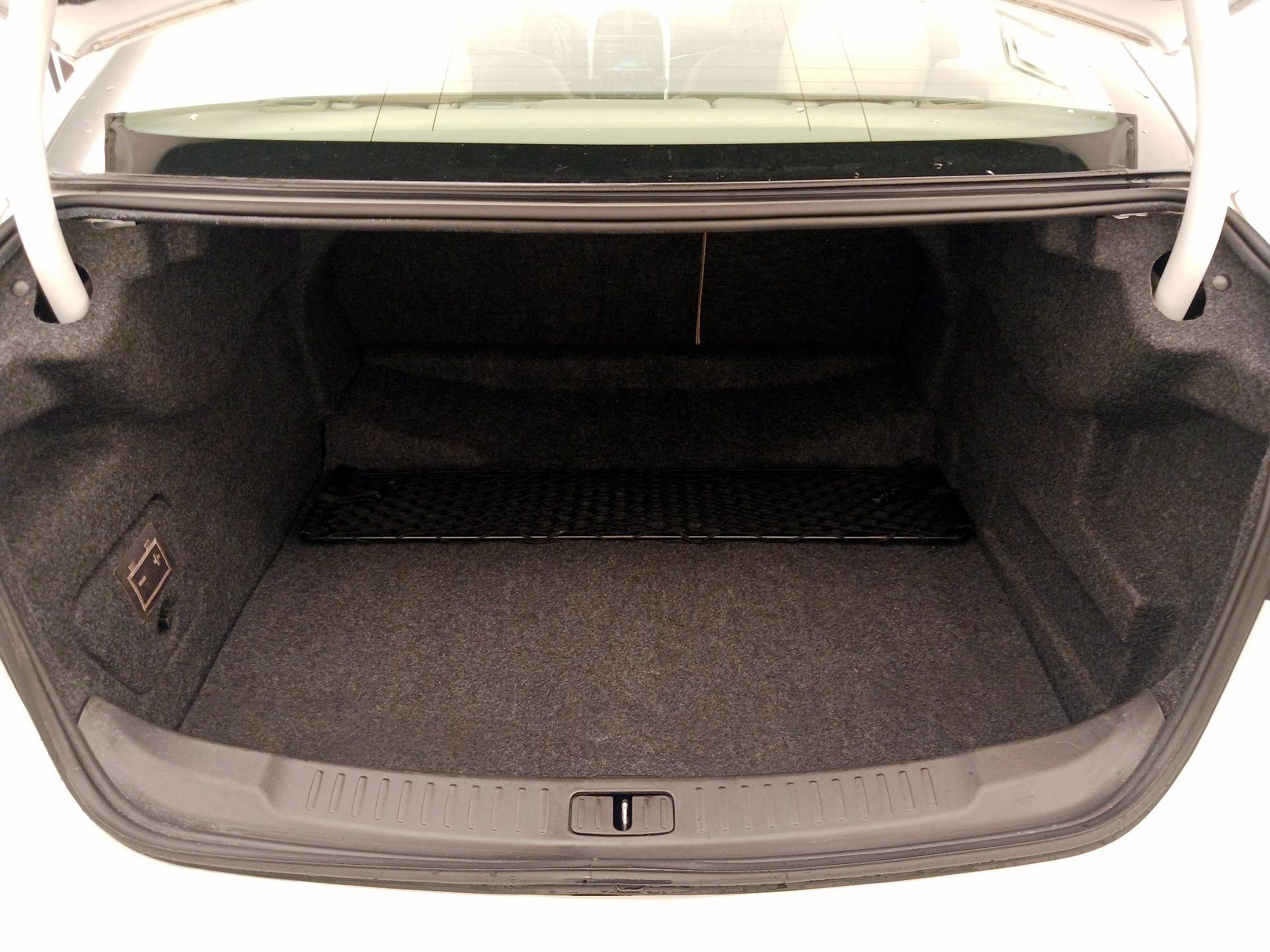 Thumbnail: 2014 Chevrolet Malibu - 20