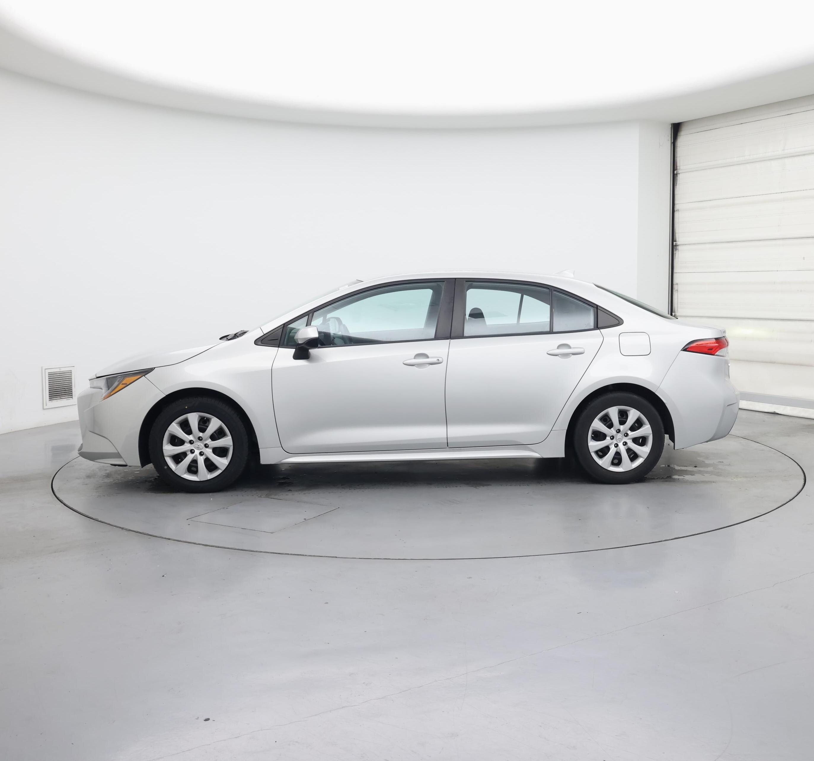 Thumbnail: 2022 Toyota Corolla - 3