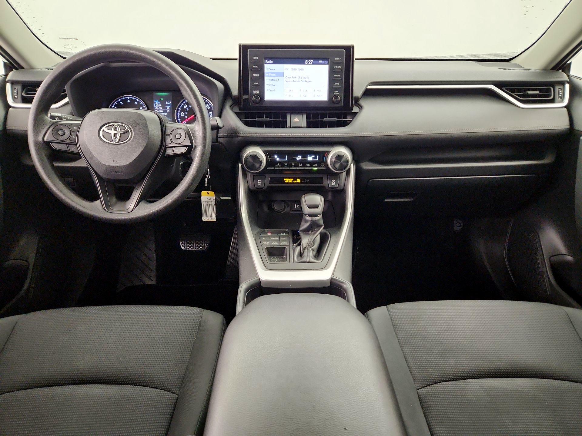 Thumbnail: 2019 Toyota RAV4 - 9