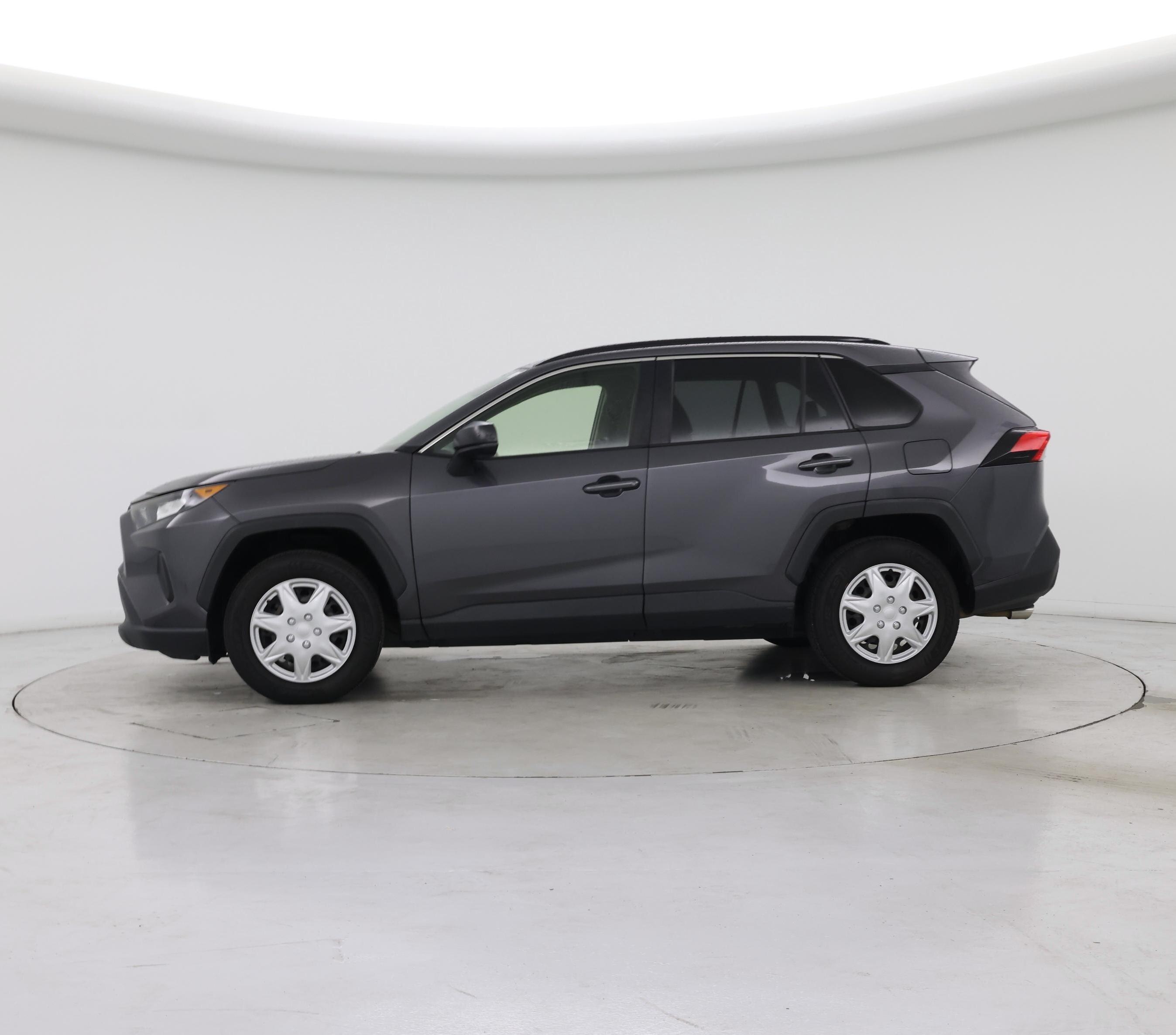 Thumbnail: 2019 Toyota RAV4 - 3