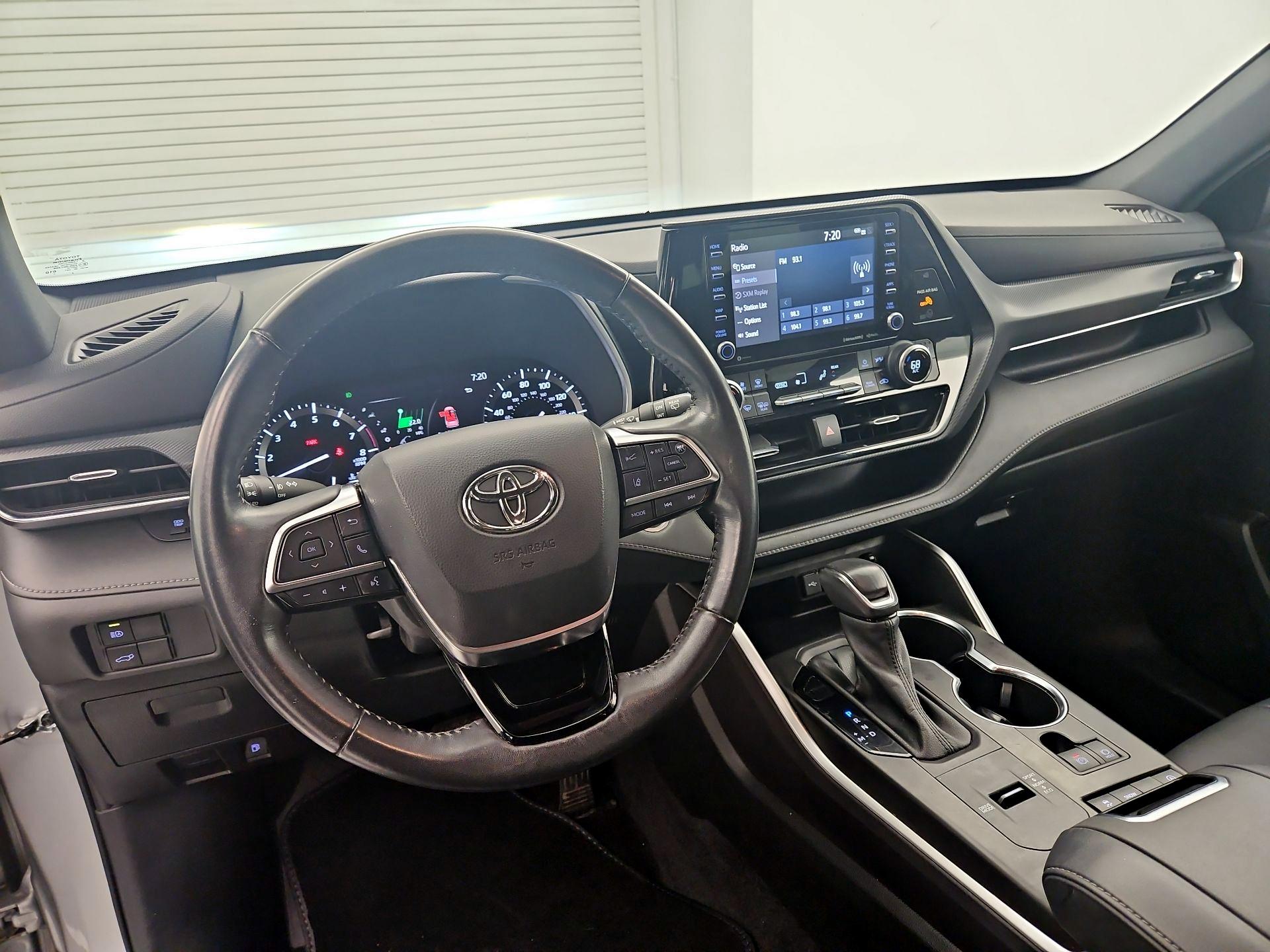 Thumbnail: 2021 Toyota Highlander - 9