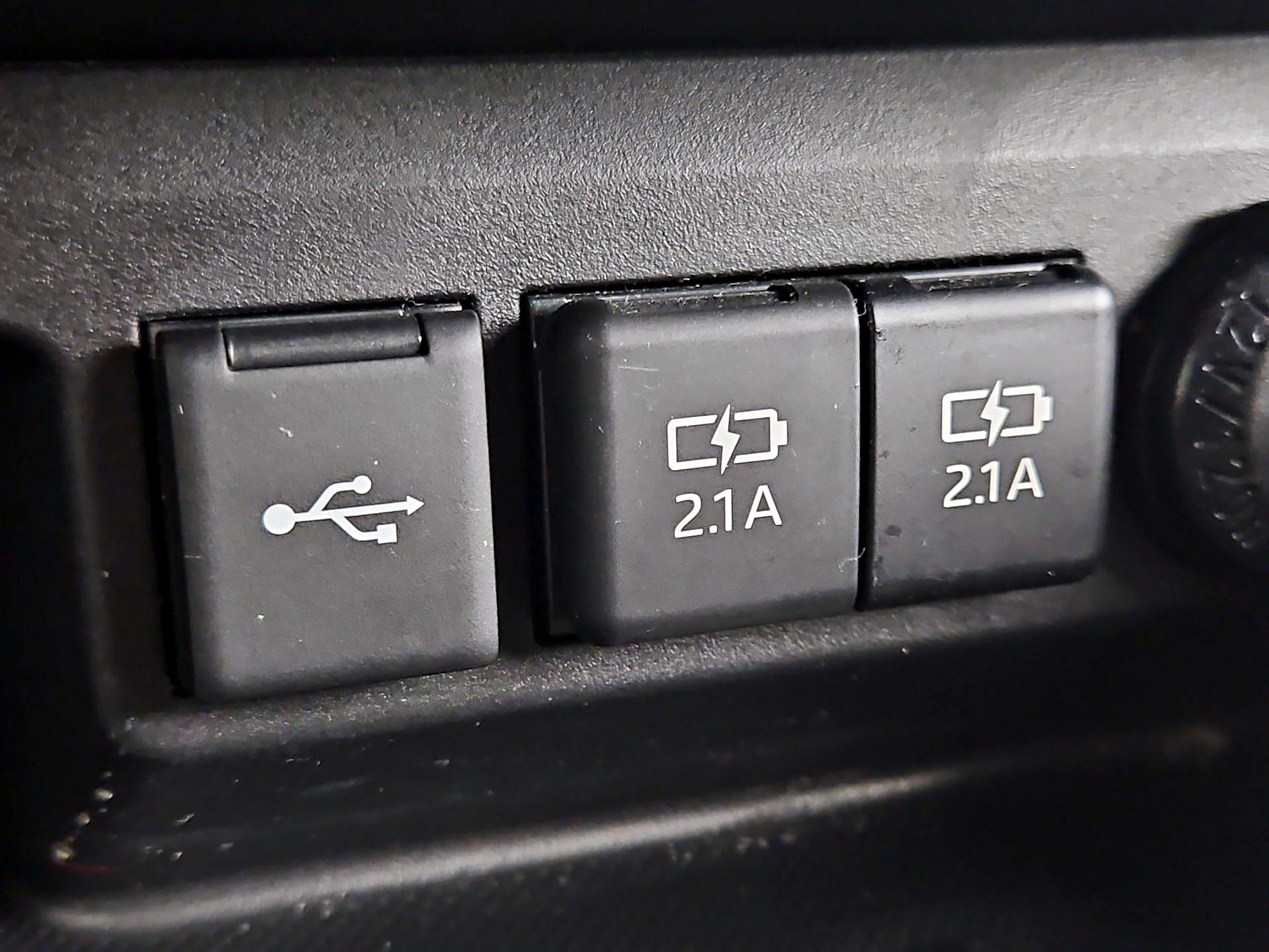 Thumbnail: 2021 Toyota Highlander - 18