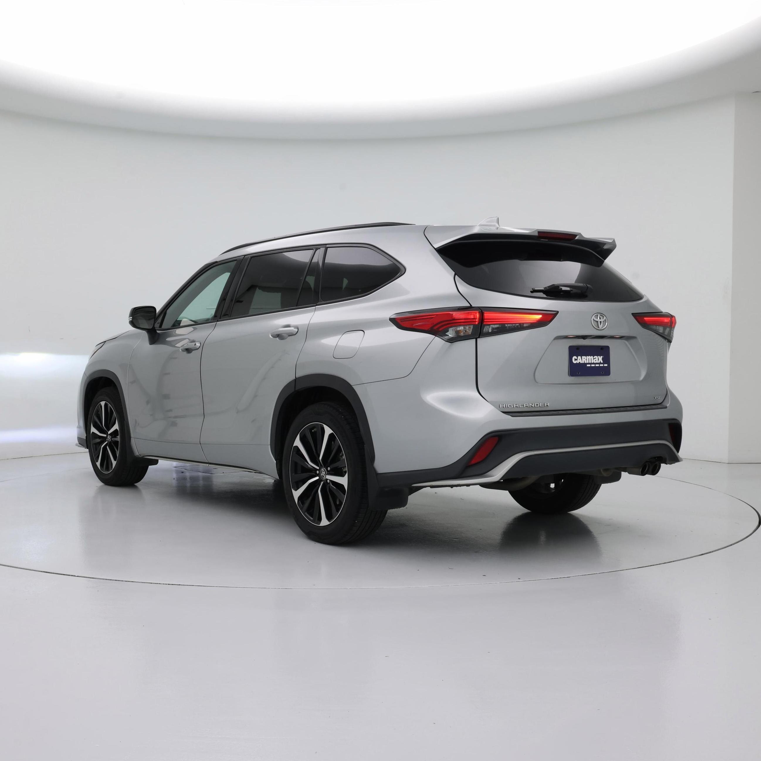 Thumbnail: 2021 Toyota Highlander - 2