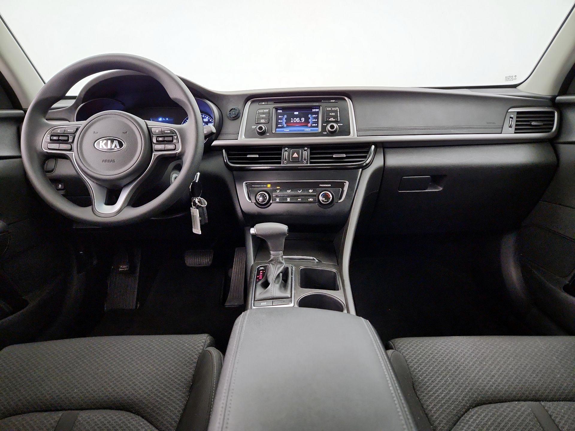 Thumbnail: 2016 Kia Optima - 9