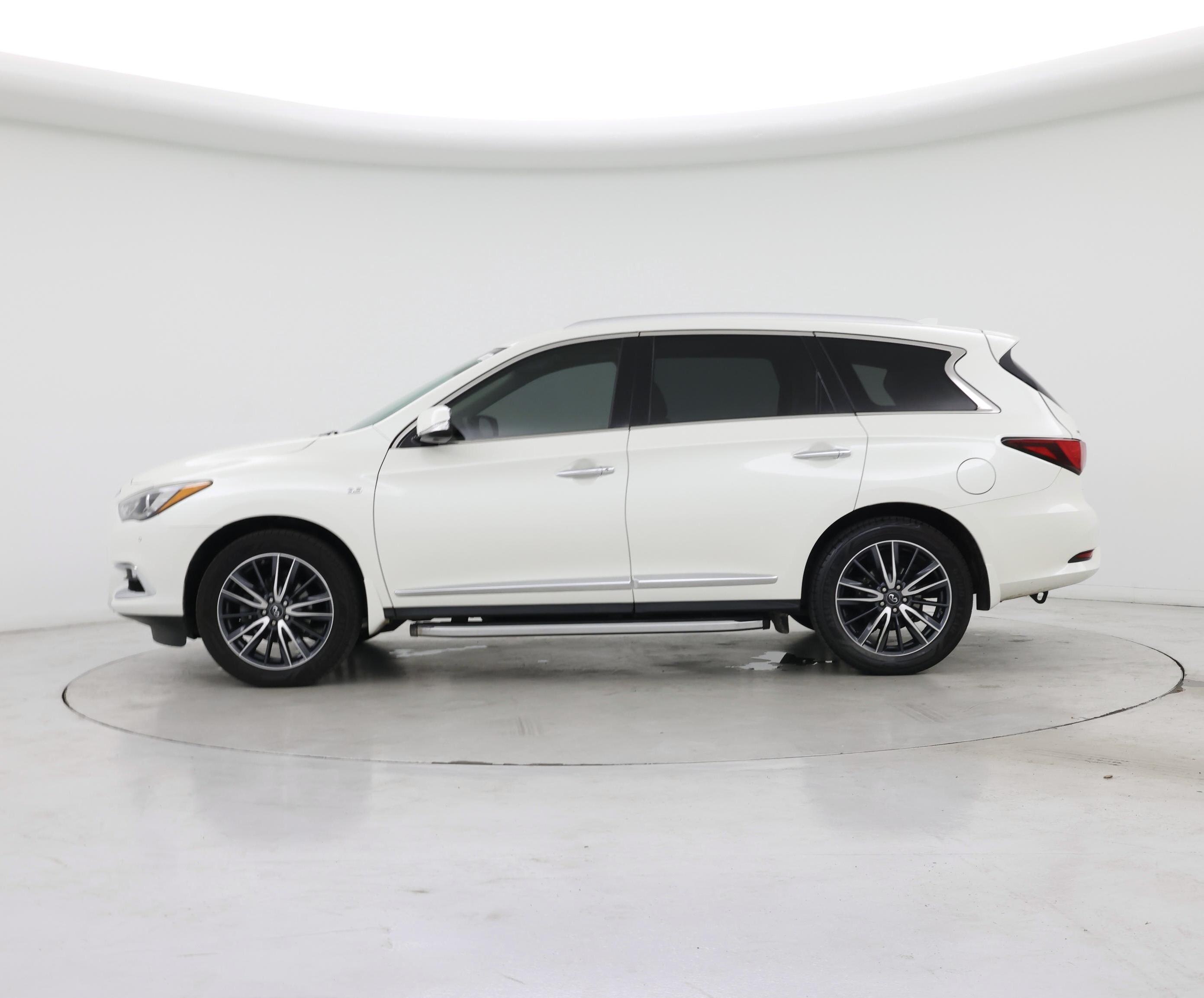Thumbnail: 2018 INFINITI QX60 - 3