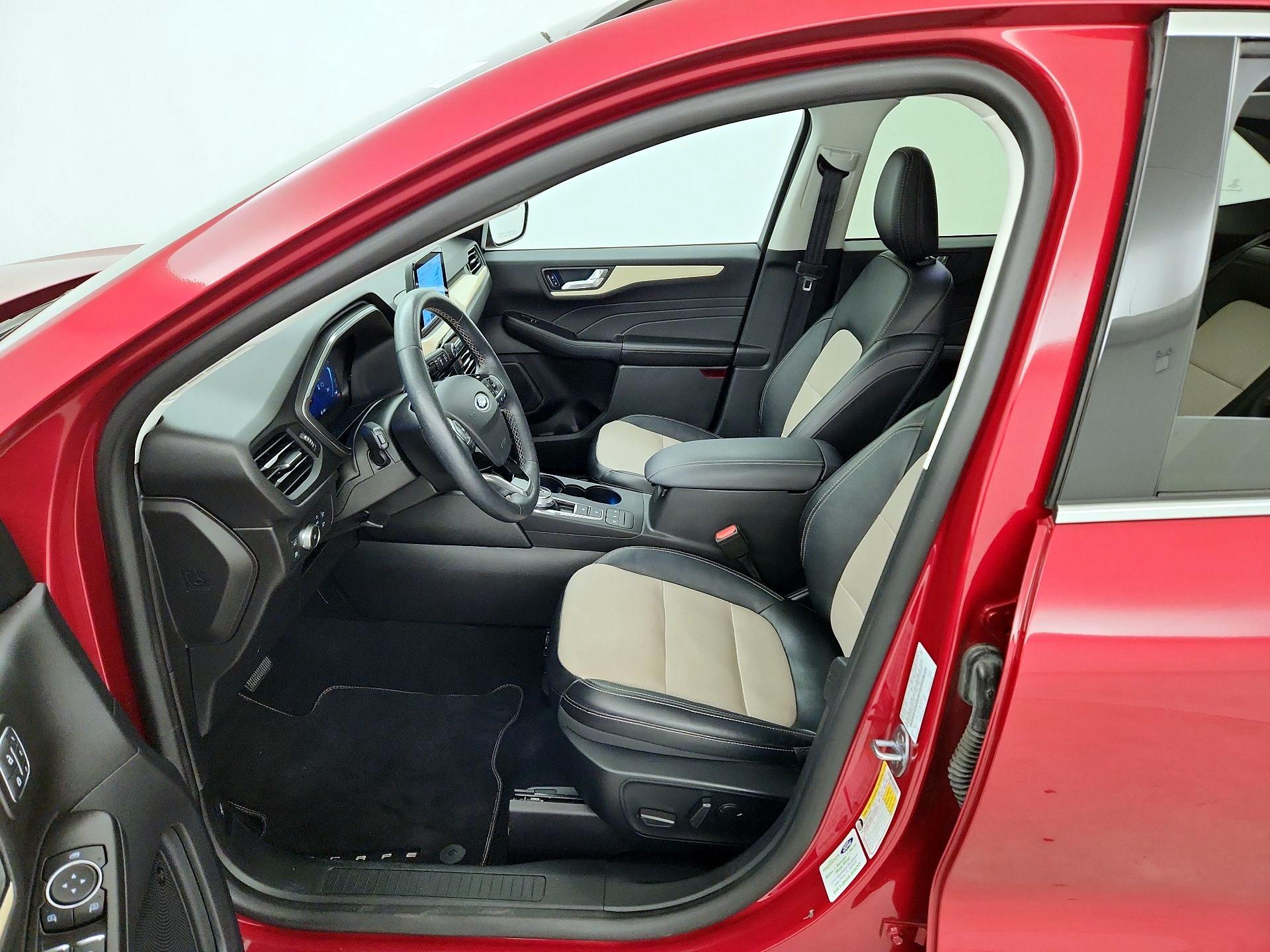 Thumbnail: 2021 Ford Escape - 11