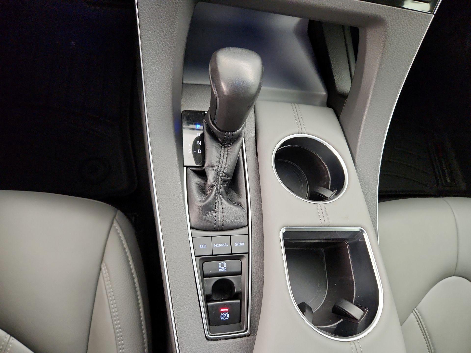 Thumbnail: 2020 Toyota Avalon - 17