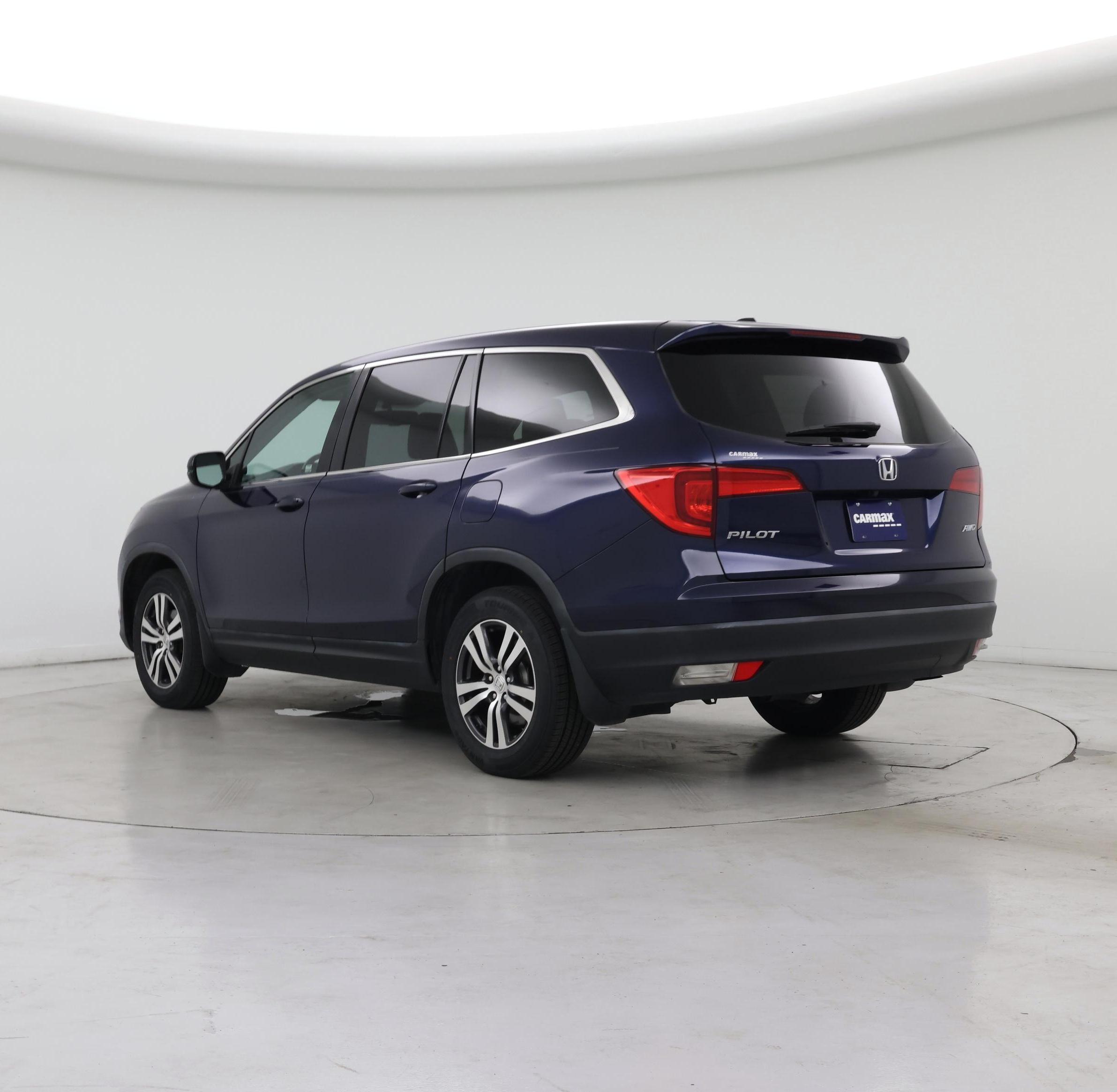 Thumbnail: 2017 Honda Pilot - 2