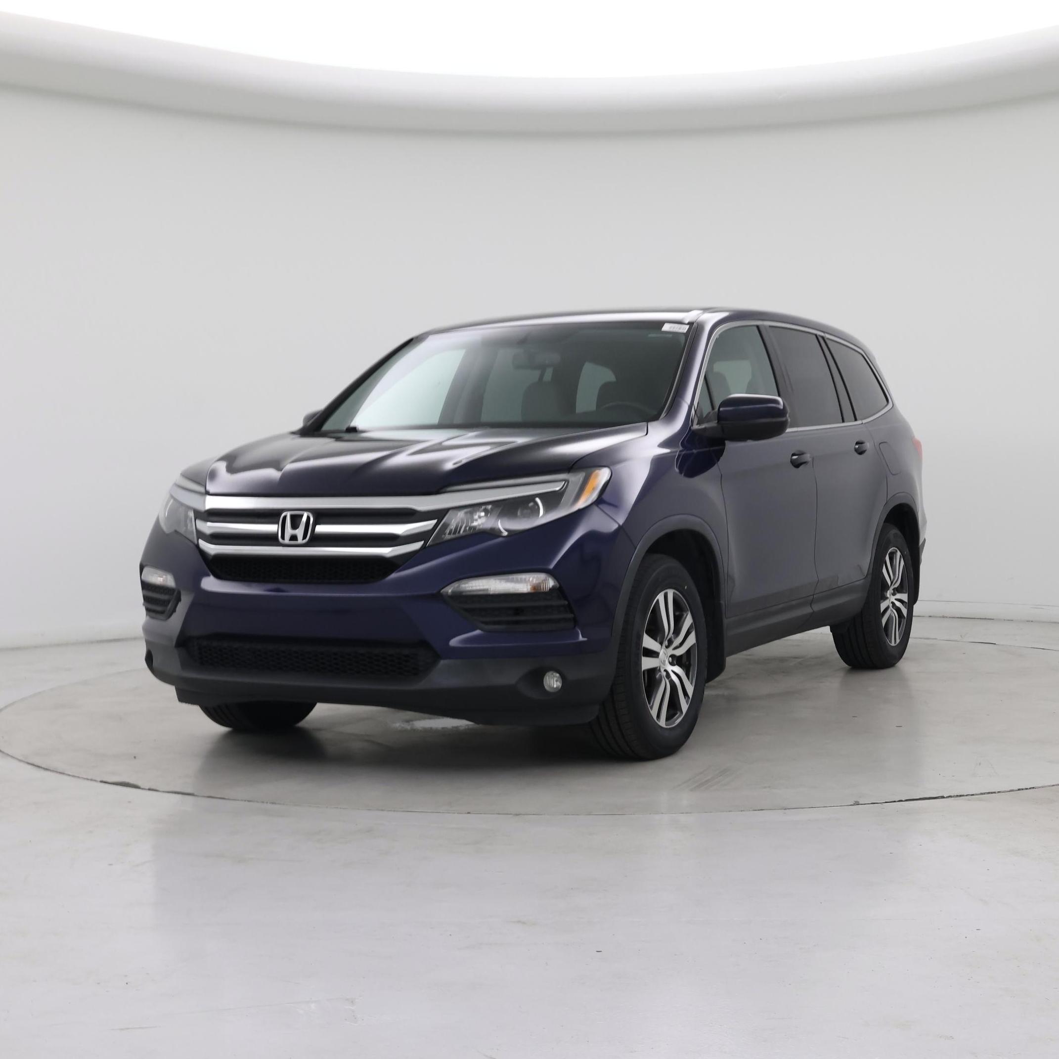 Thumbnail: 2017 Honda Pilot - 4