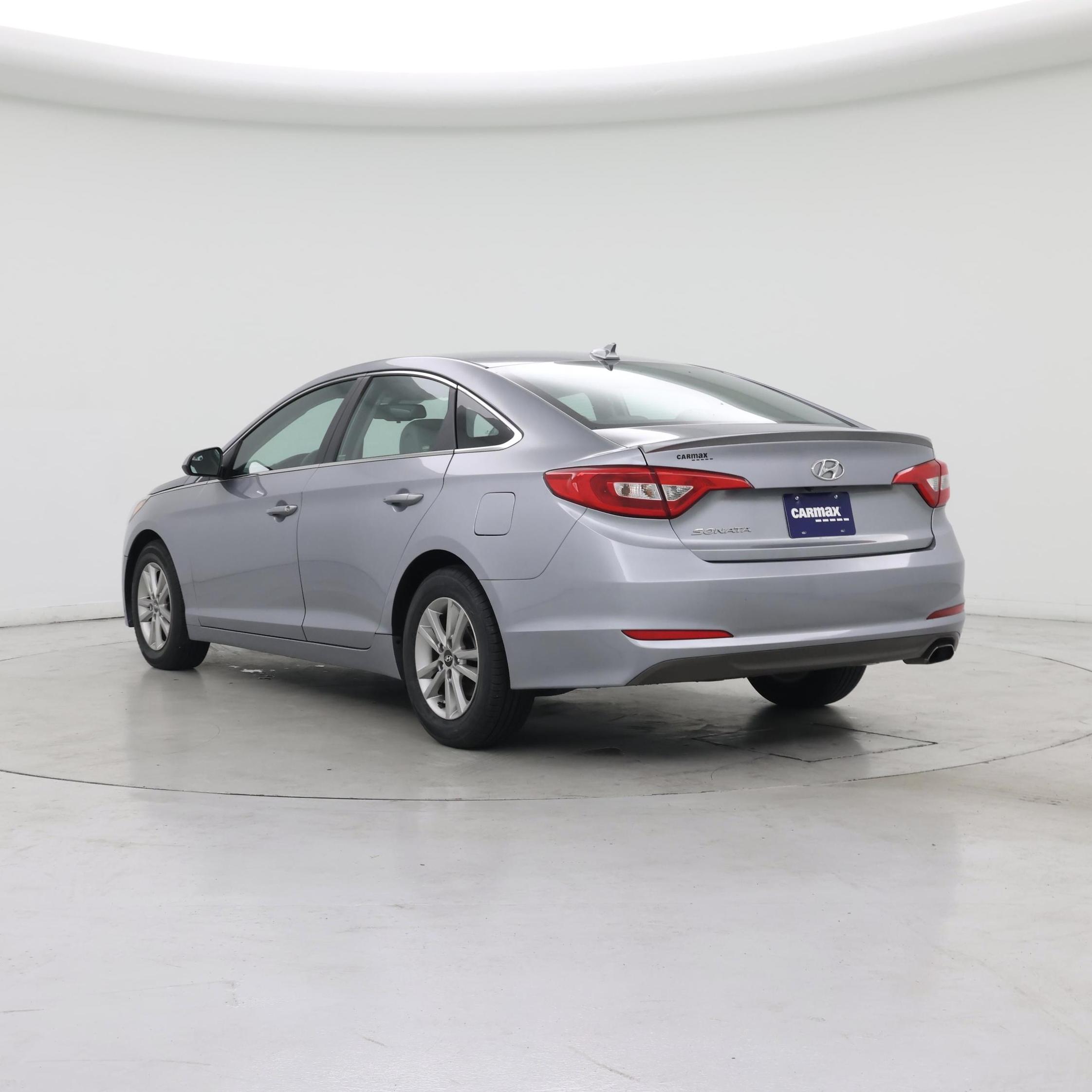 Thumbnail: 2015 Hyundai Sonata - 2