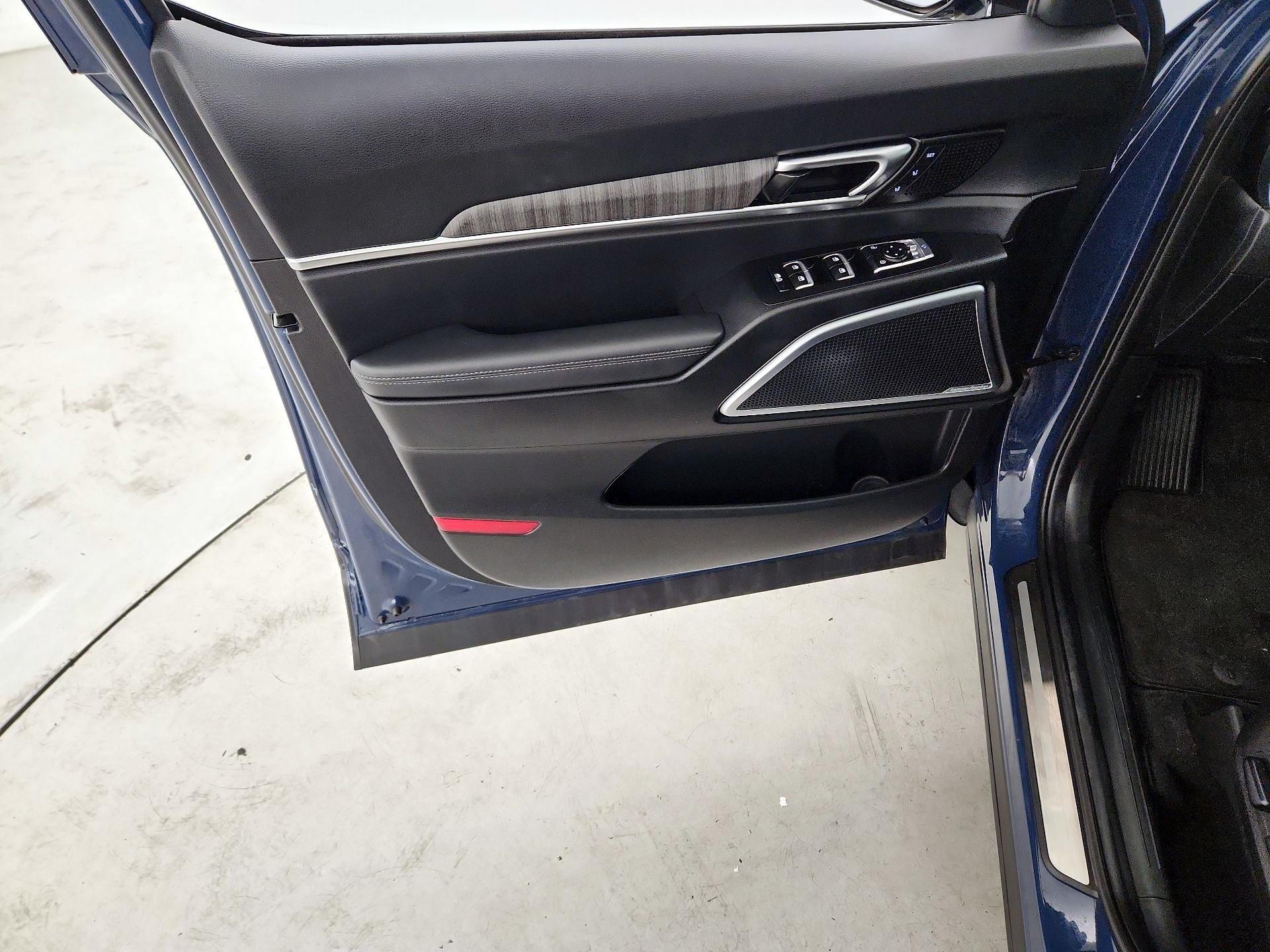 Thumbnail: 2024 Kia Telluride - 12