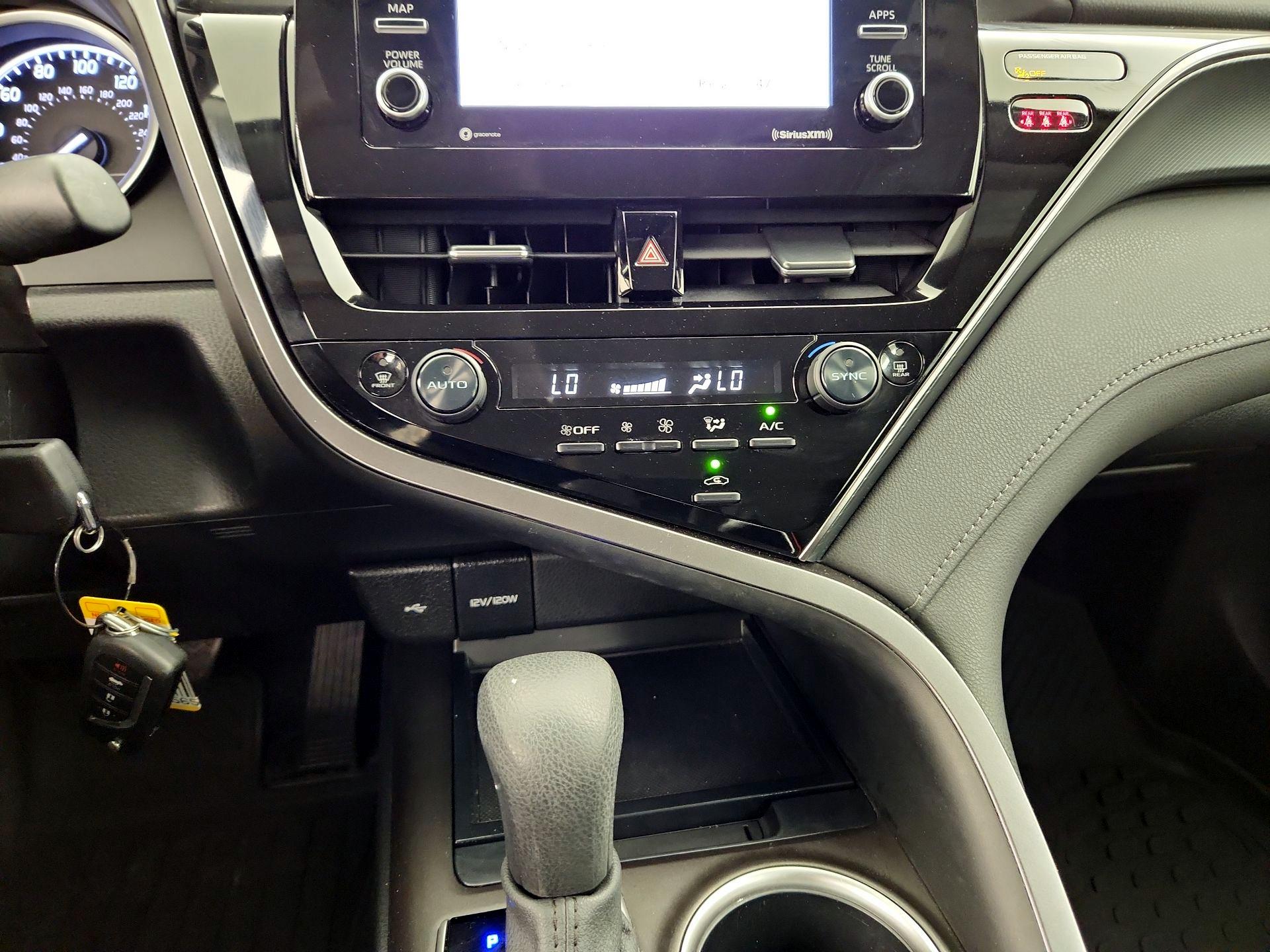 Thumbnail: 2023 Toyota Camry - 16