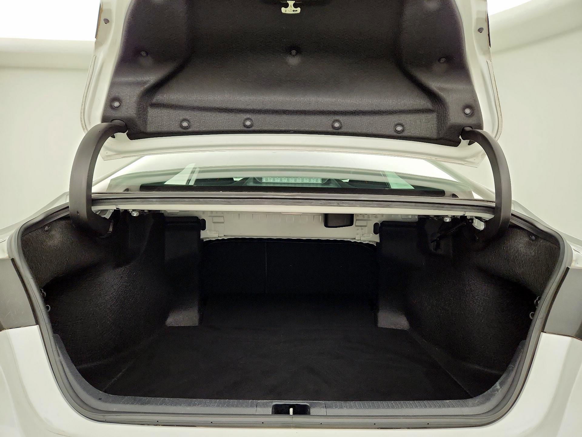 Thumbnail: 2023 Toyota Camry - 20