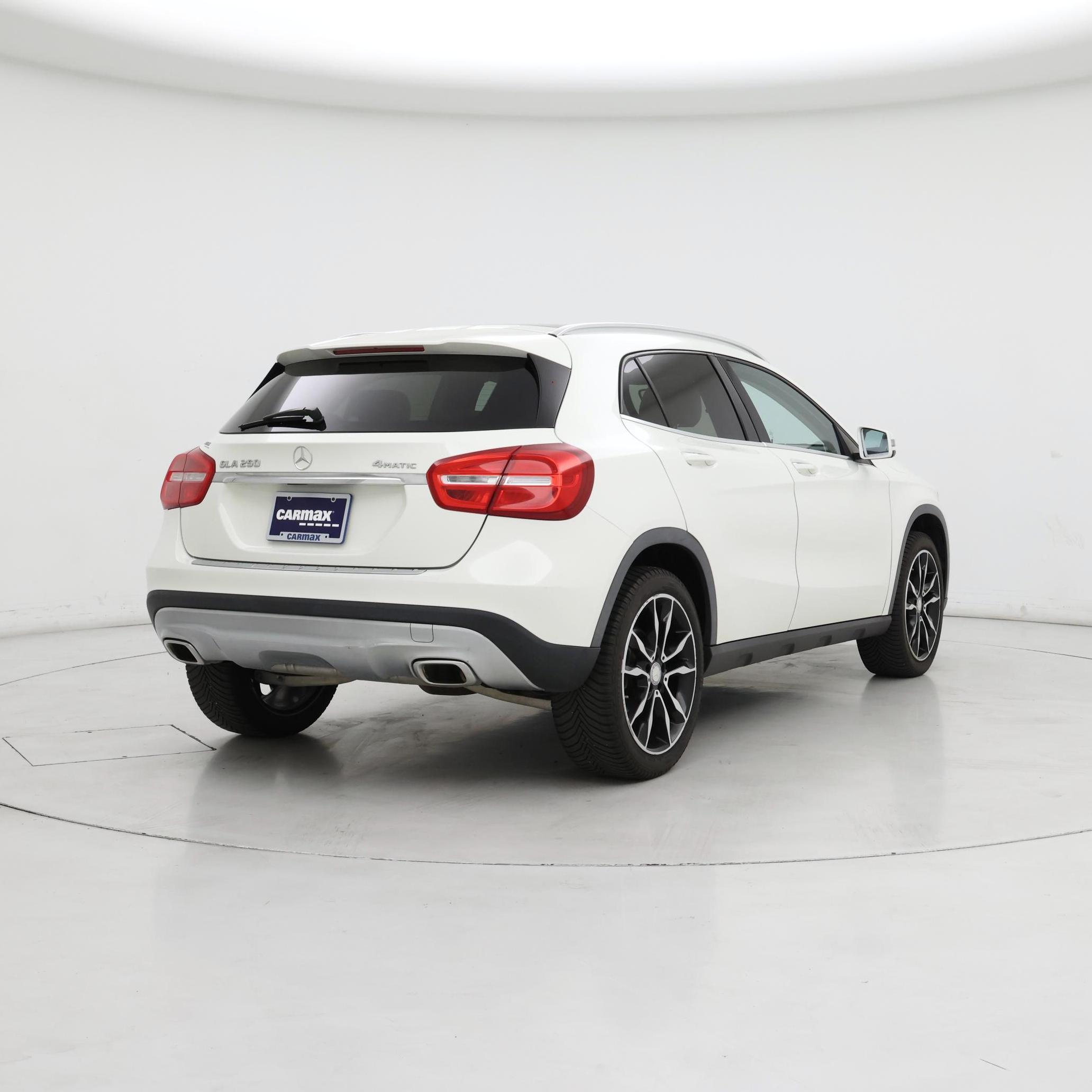 Thumbnail: 2017 Mercedes-Benz GLA - 8