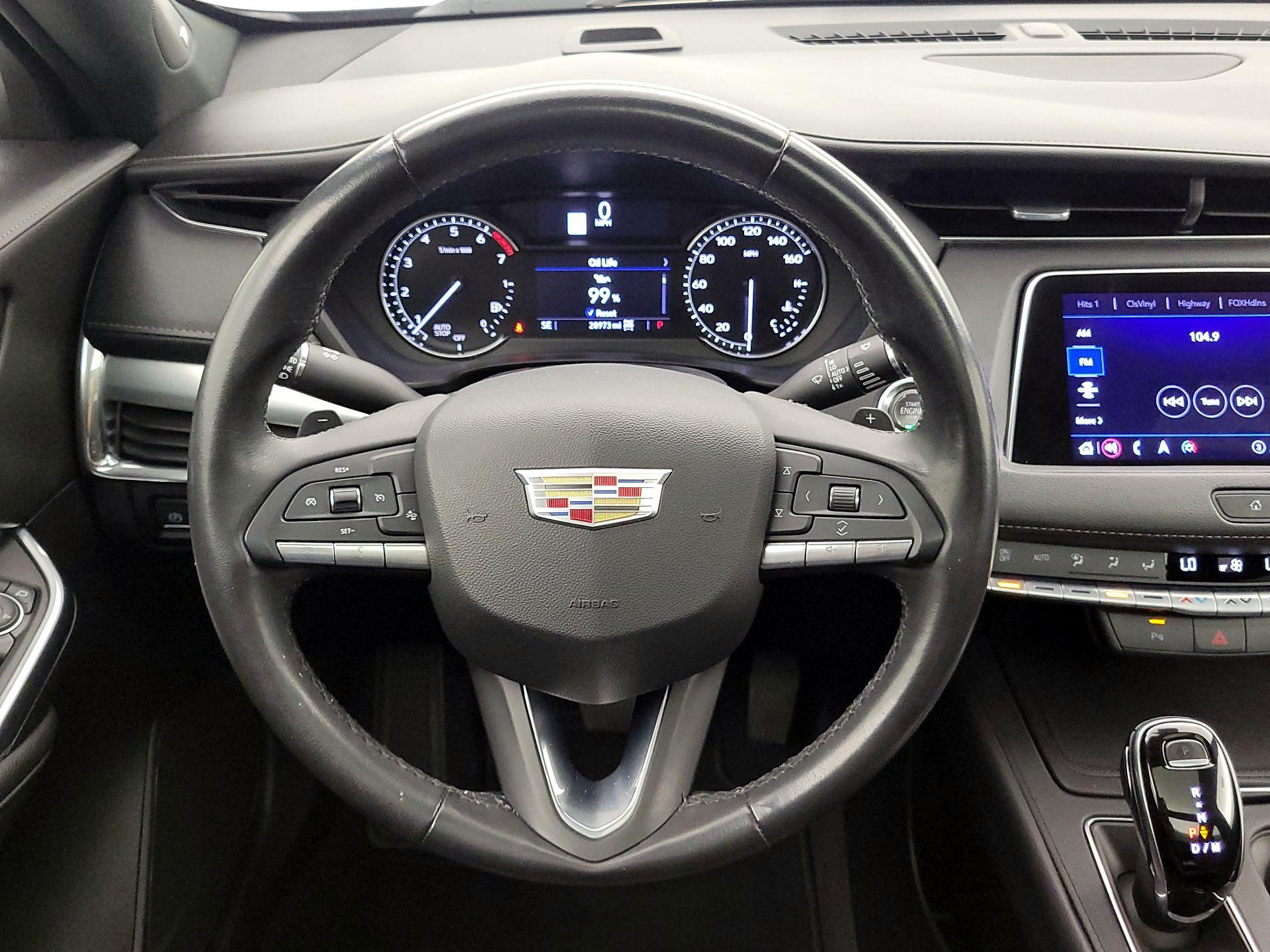 Thumbnail: 2020 Cadillac XT4 - 10