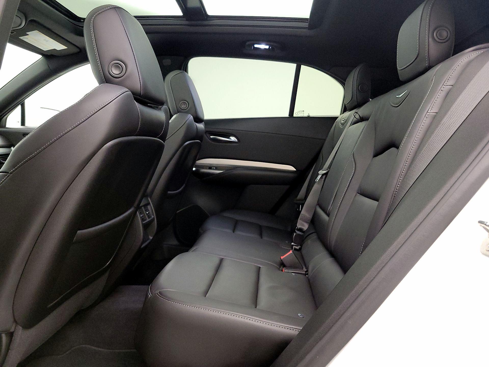 Thumbnail: 2020 Cadillac XT4 - 19