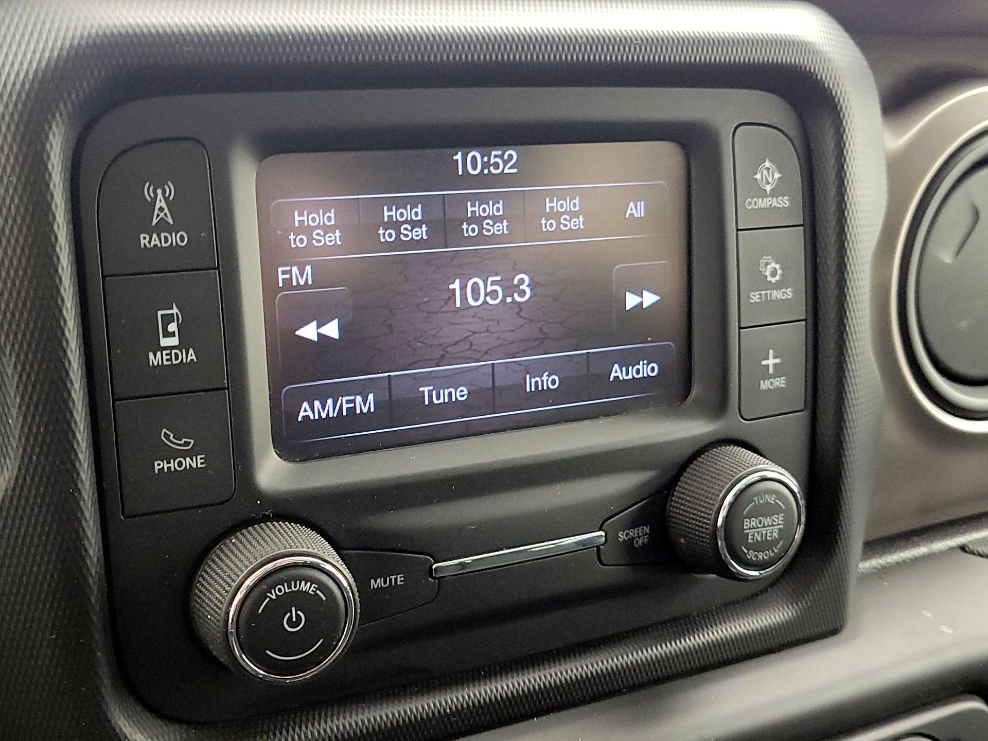 Thumbnail: 2020 Jeep Gladiator - 15